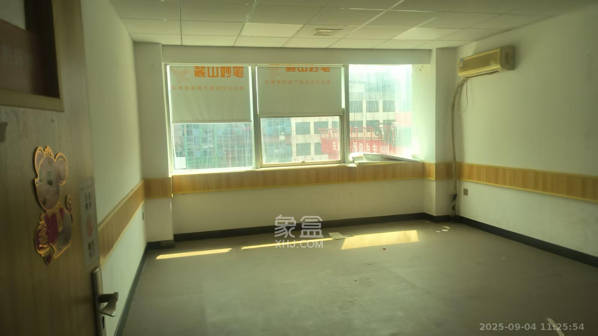 华盛花园   946.37㎡      27000.0元/月室内图