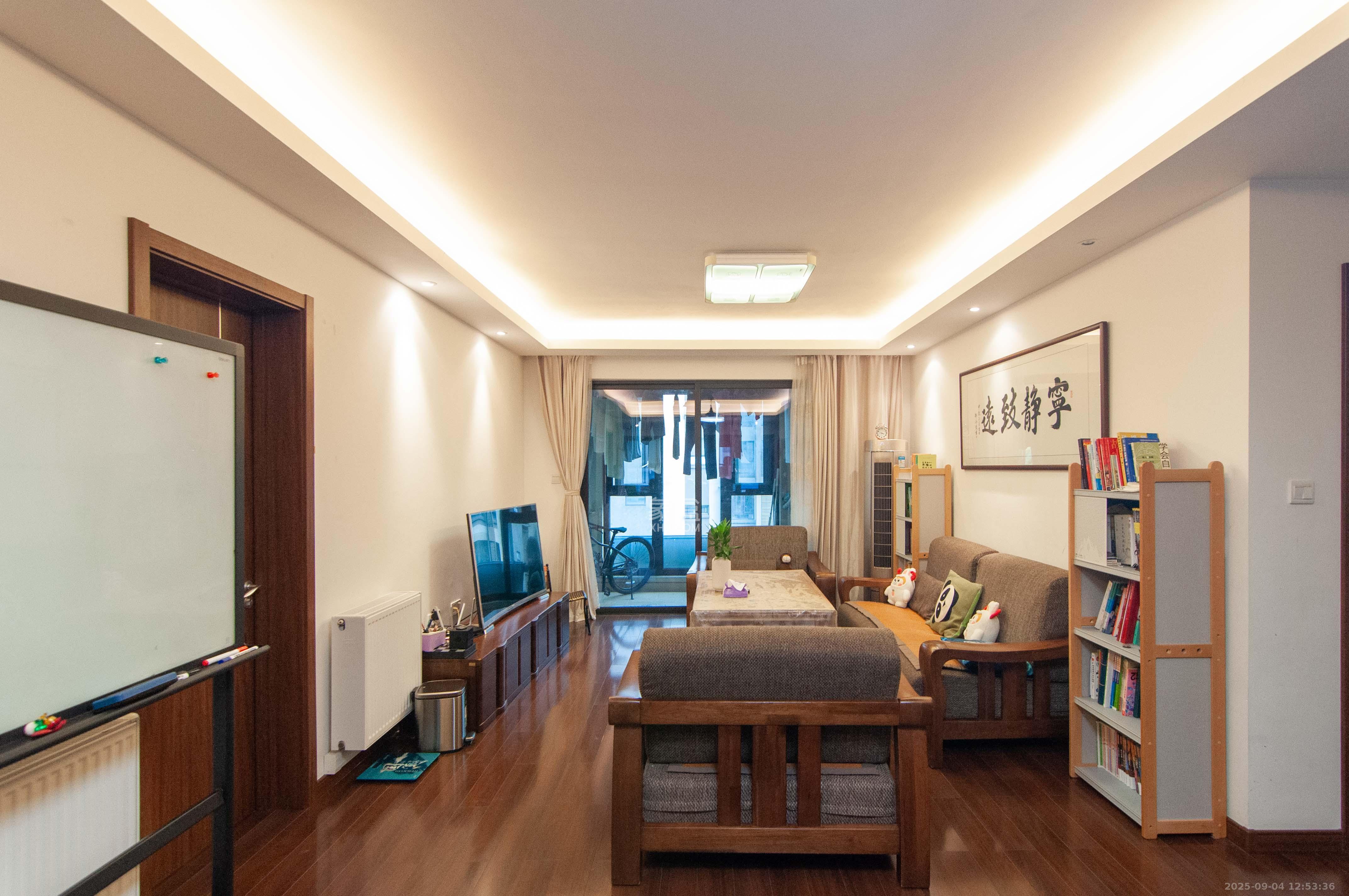 万科里梅溪郡  4室2厅2卫    278.0万
