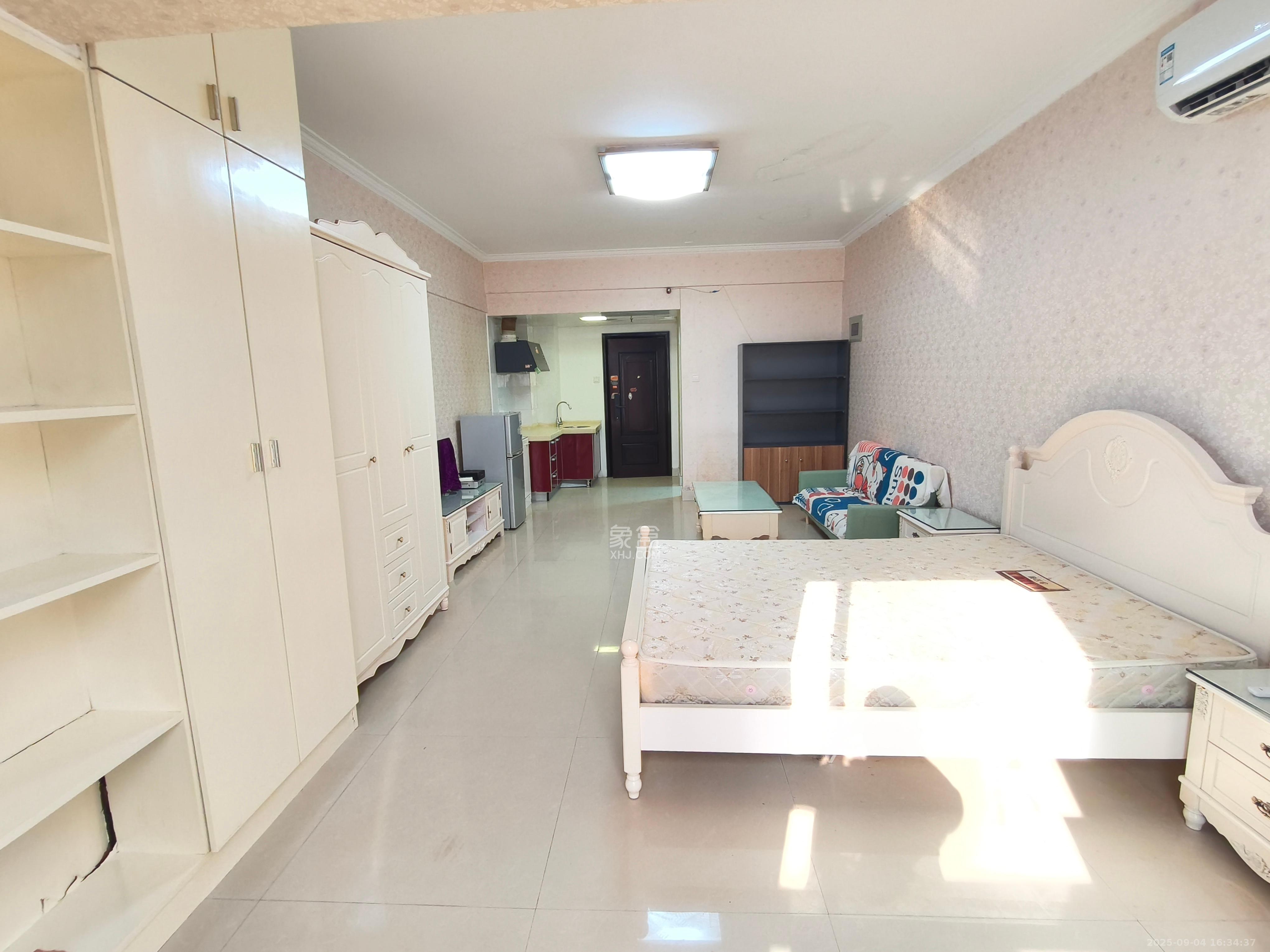 七彩丽都 1室1厅1卫 1700.0元/月 七彩丽都 1室1厅1卫 1700.0元/月室内图