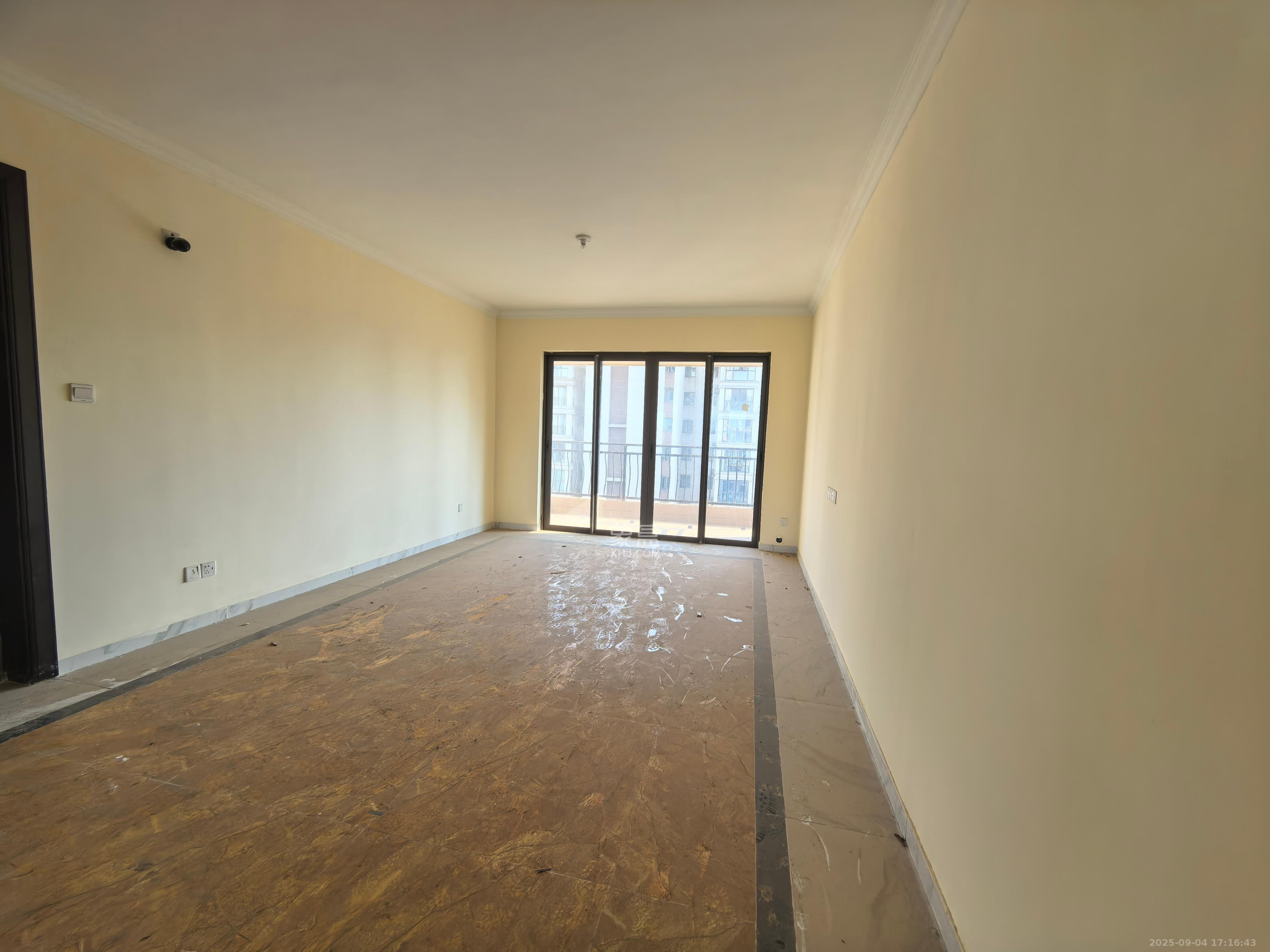 碧桂园公园壹号(凯怡茗苑) 3室2厅2卫 1500.0元/月 碧桂园公园壹号(凯怡茗苑) 3室2厅2卫 1500.0元/月室内图