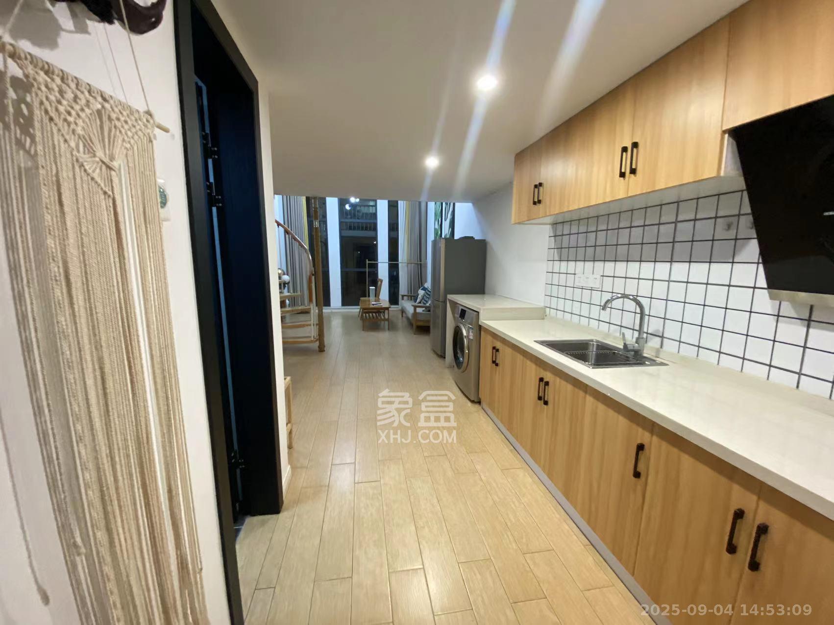 中建芙蓉嘉苑 1室1厅1卫 2000.0元/月 中建芙蓉嘉苑 1室1厅1卫 2000.0元/月室内图