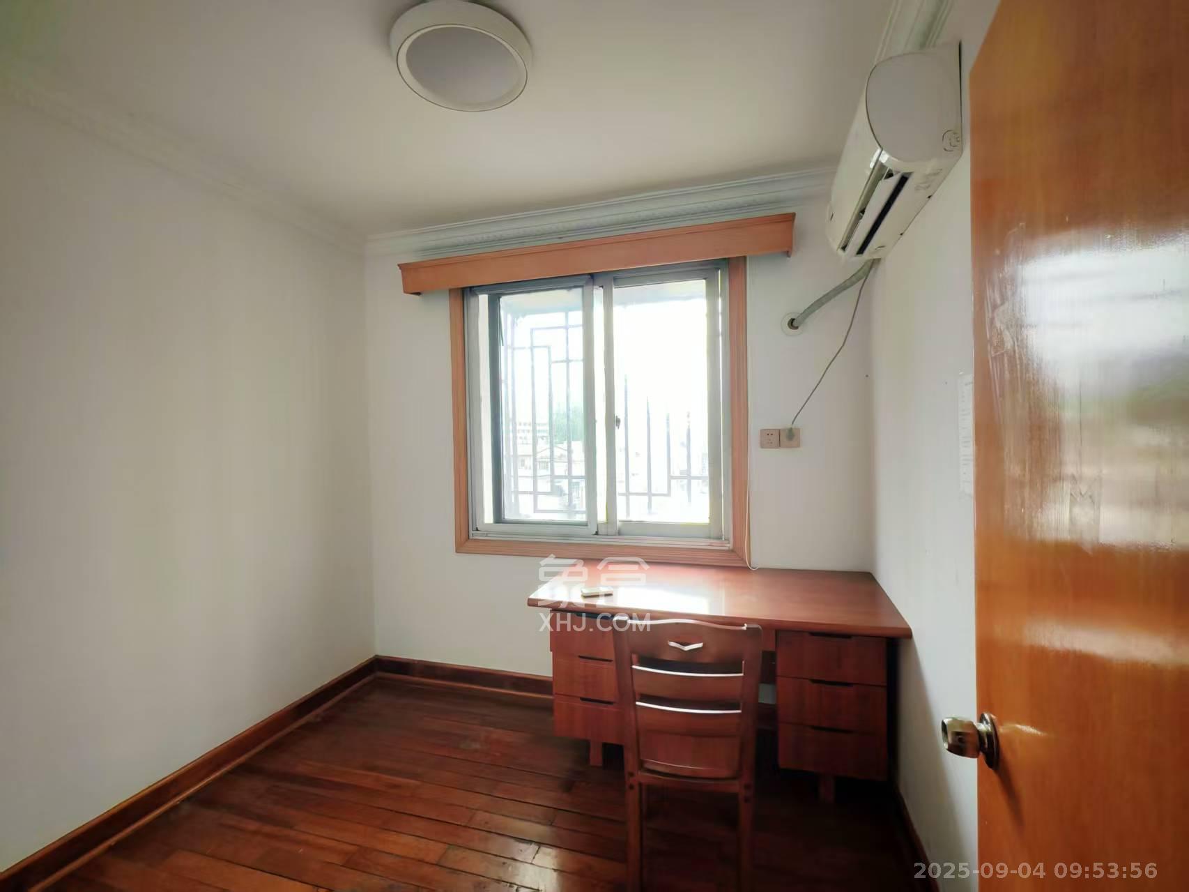 西湖新村  3室1厅1卫    1800.0元/月 西湖新村  3室1厅1卫    1800.0元/月室内图