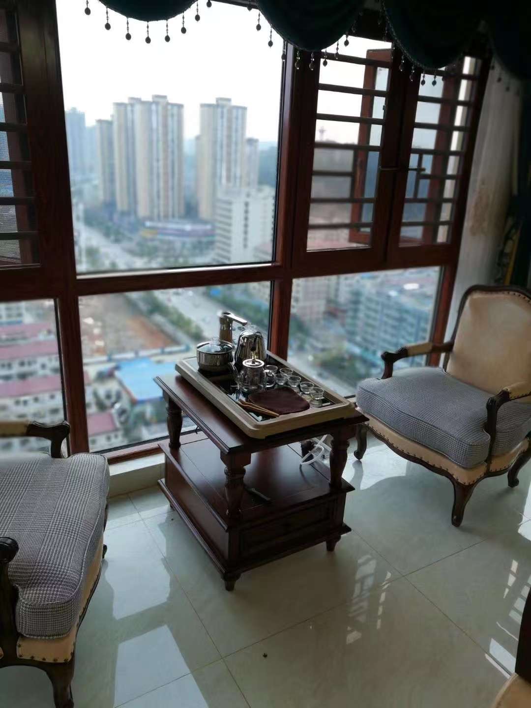 金泰嘉园 4室2厅2卫 95.8万 金泰嘉园 4室2厅2卫 95.8万客厅