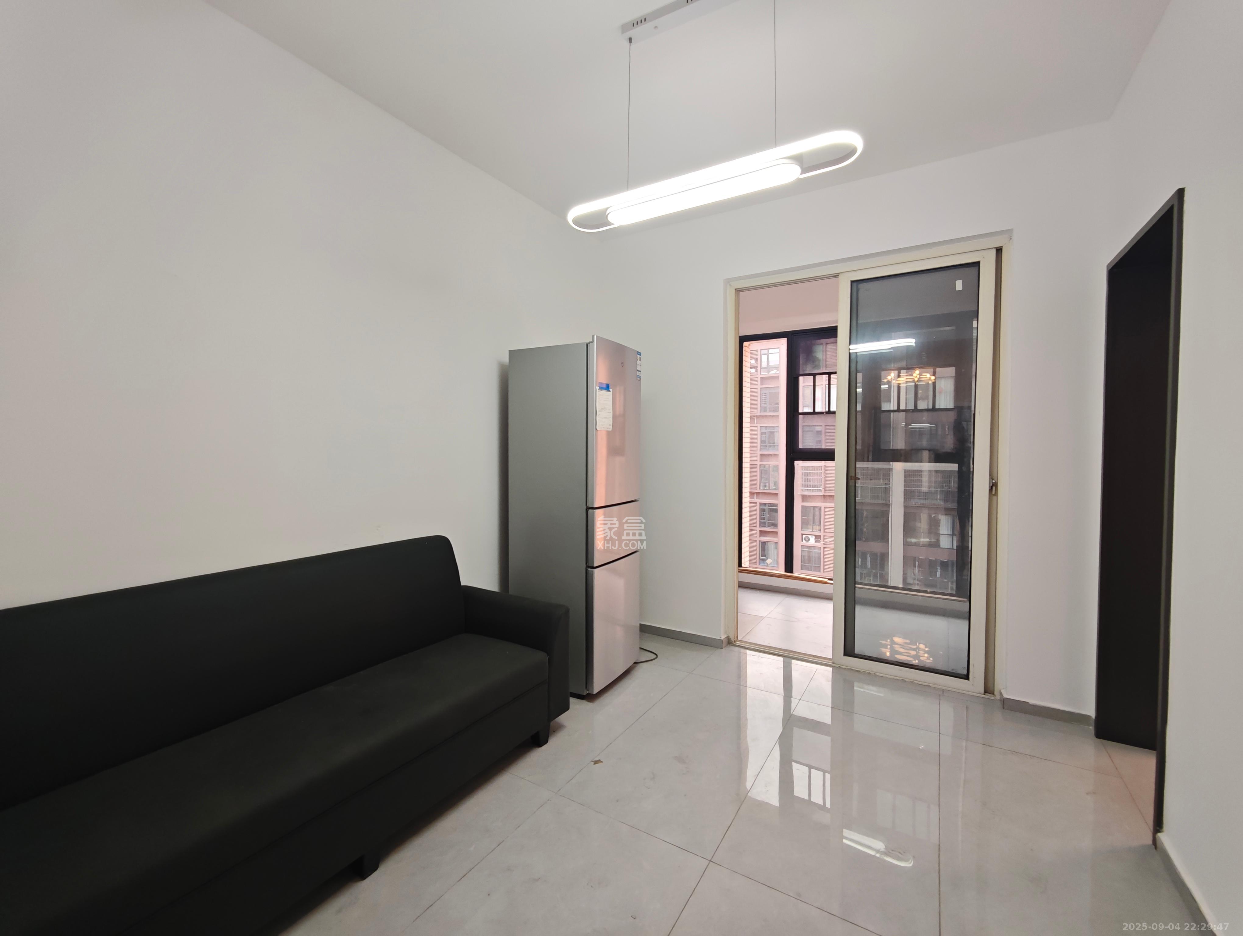 美利新世界  4室2厅2卫    3000.0元/月 美利新世界  4室2厅2卫    3000.0元/月室内图