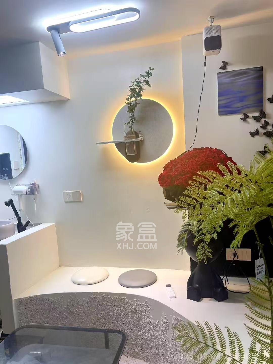 东盈商业广场(华泉城市广场)  1室0厅0卫    1580.0元/月 东盈商业广场(华泉城市广场)  1室0厅0卫    1580.0元/月