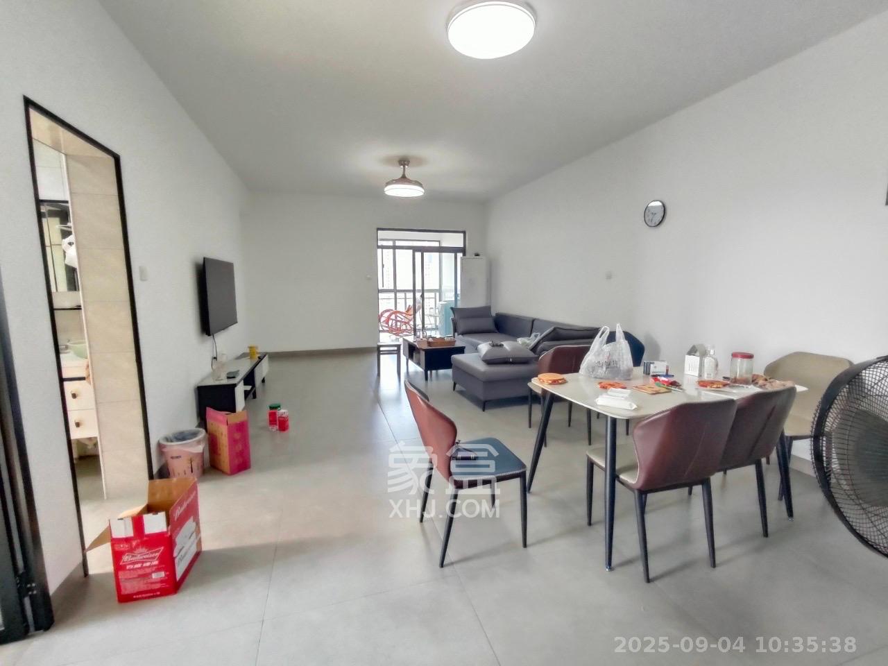 星城书香苑(星城书院)  3室2厅2卫    3700.0元/月 星城书香苑(星城书院)  3室2厅2卫    3700.0元/月室内图