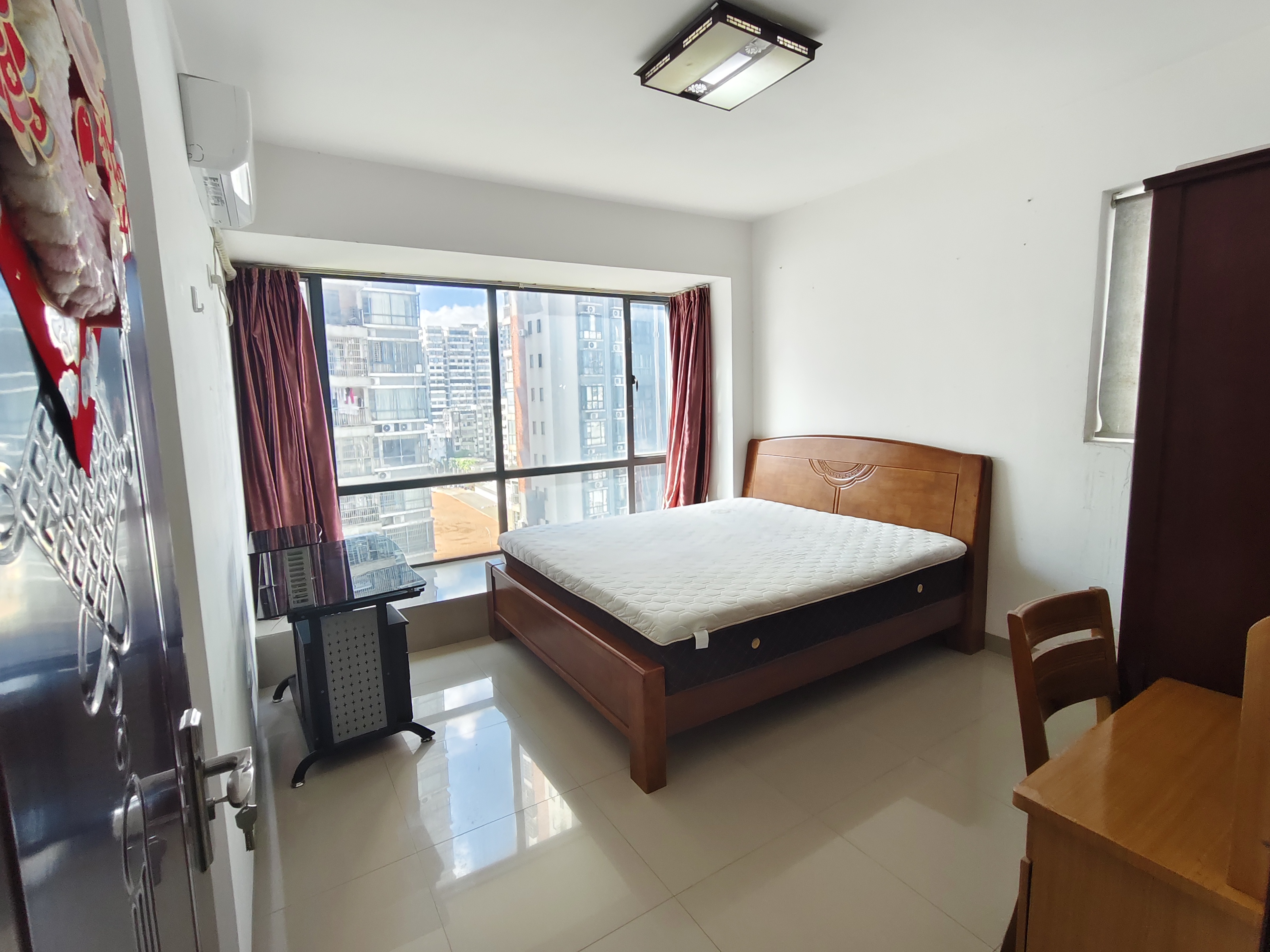 玉龙湾 2室2厅1卫 2200.0元/月 玉龙湾 2室2厅1卫 2200.0元/月室内图