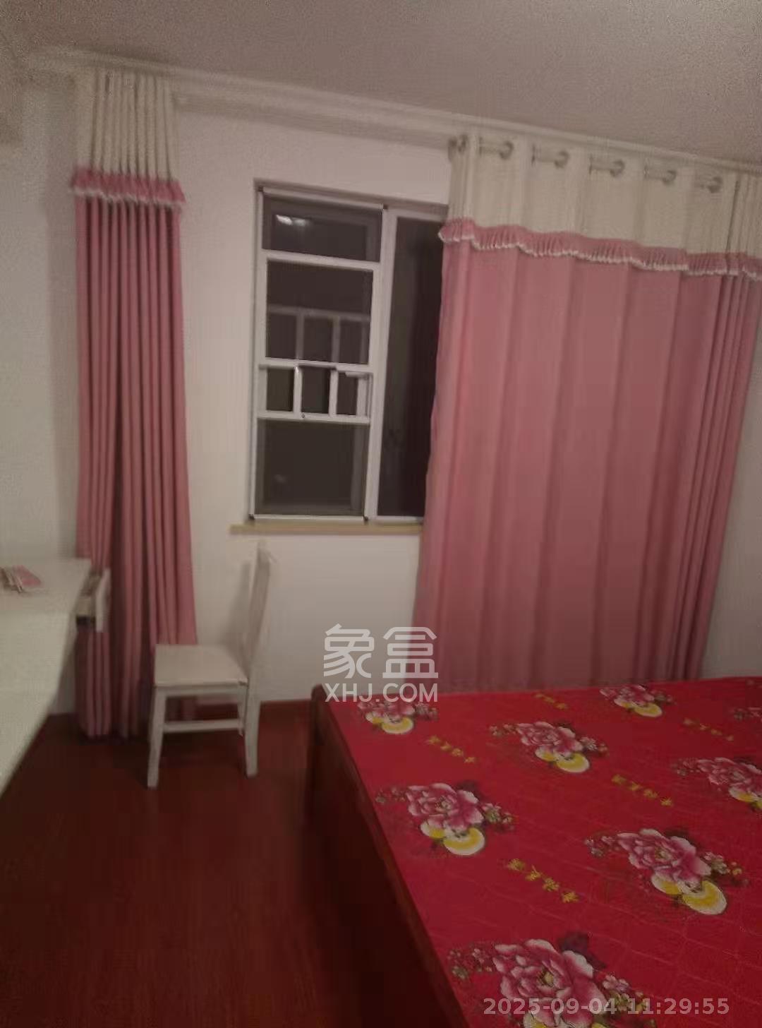 丽发新城  2室2厅1卫    1800.0元/月室内图