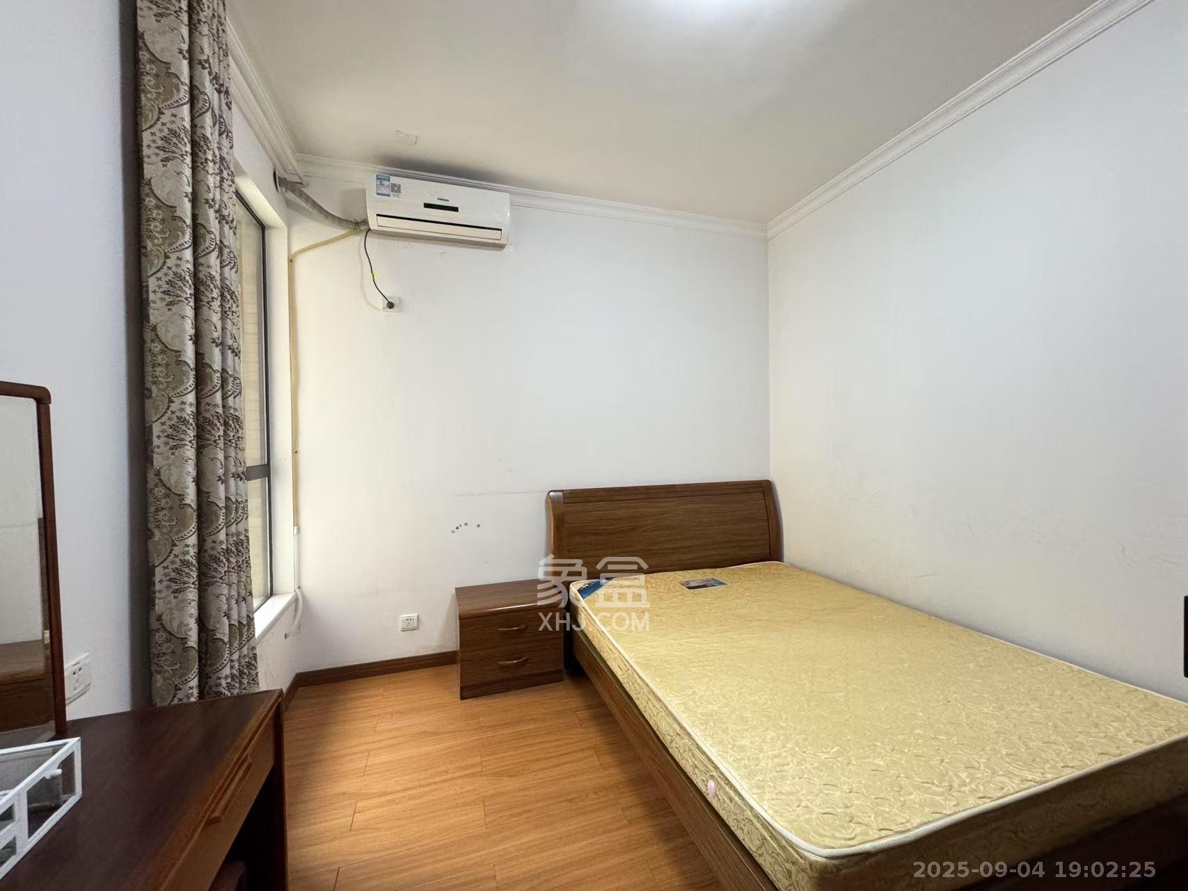 麓谷明珠 2室2厅1卫 2400.0元/月 麓谷明珠 2室2厅1卫 2400.0元/月室内图