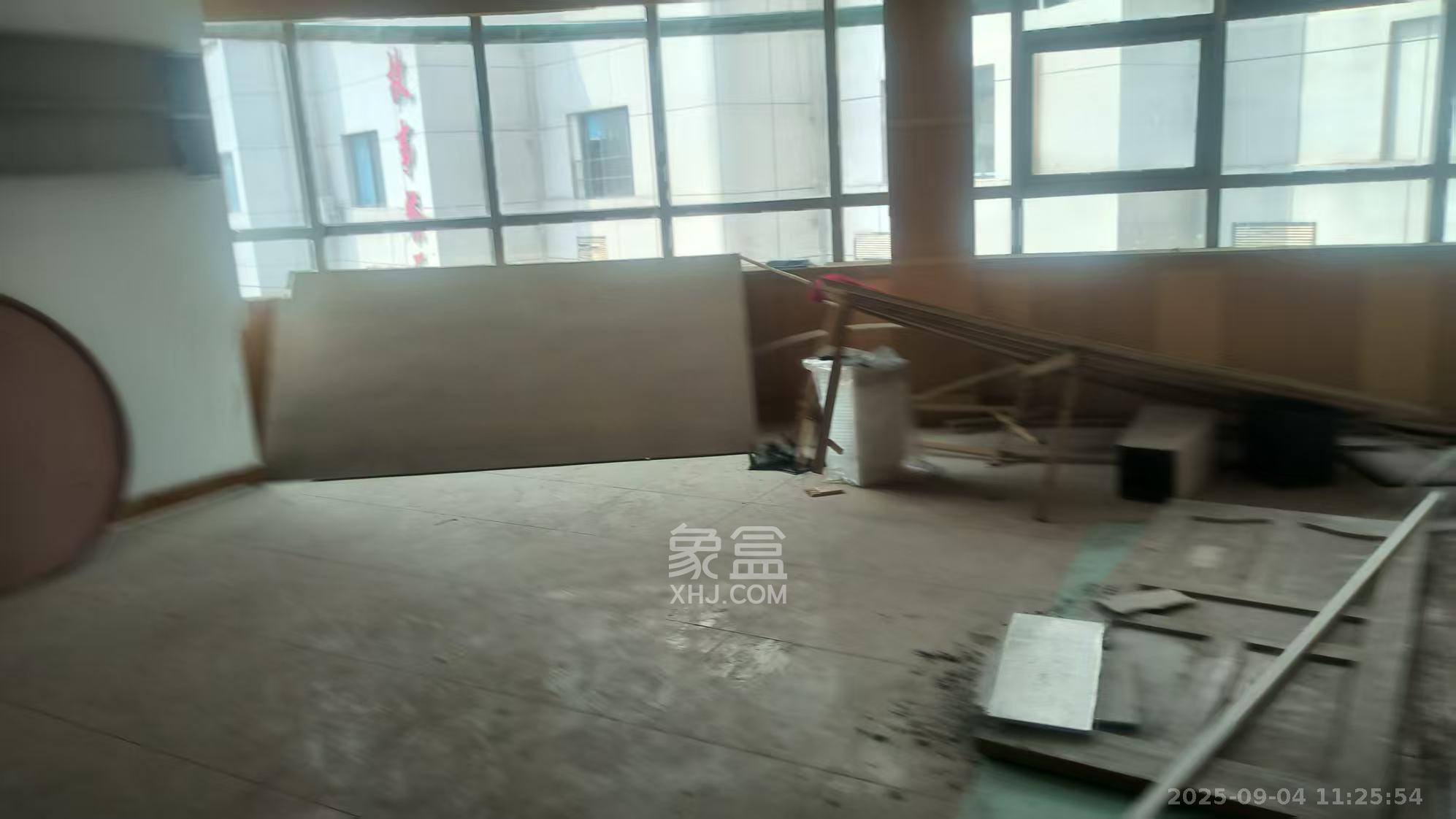 华盛花园   946.37㎡      27000.0元/月室内图