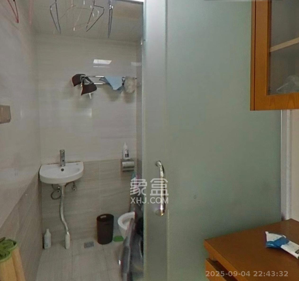 和顺洋湖壹号  3室2厅2卫    2600.0元/月室内图