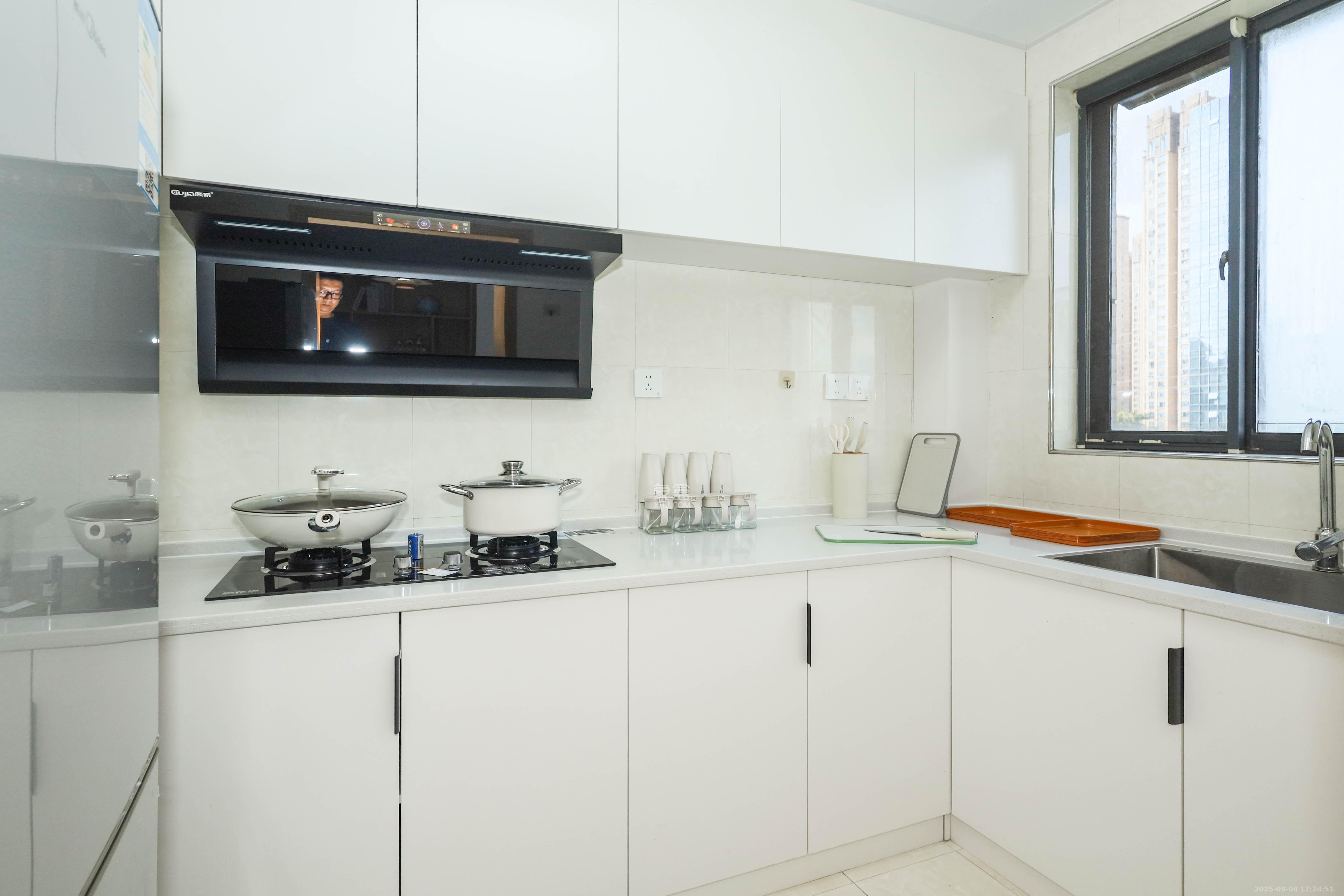 保利麓谷林语A区  3室2厅1卫    78.0万厨房