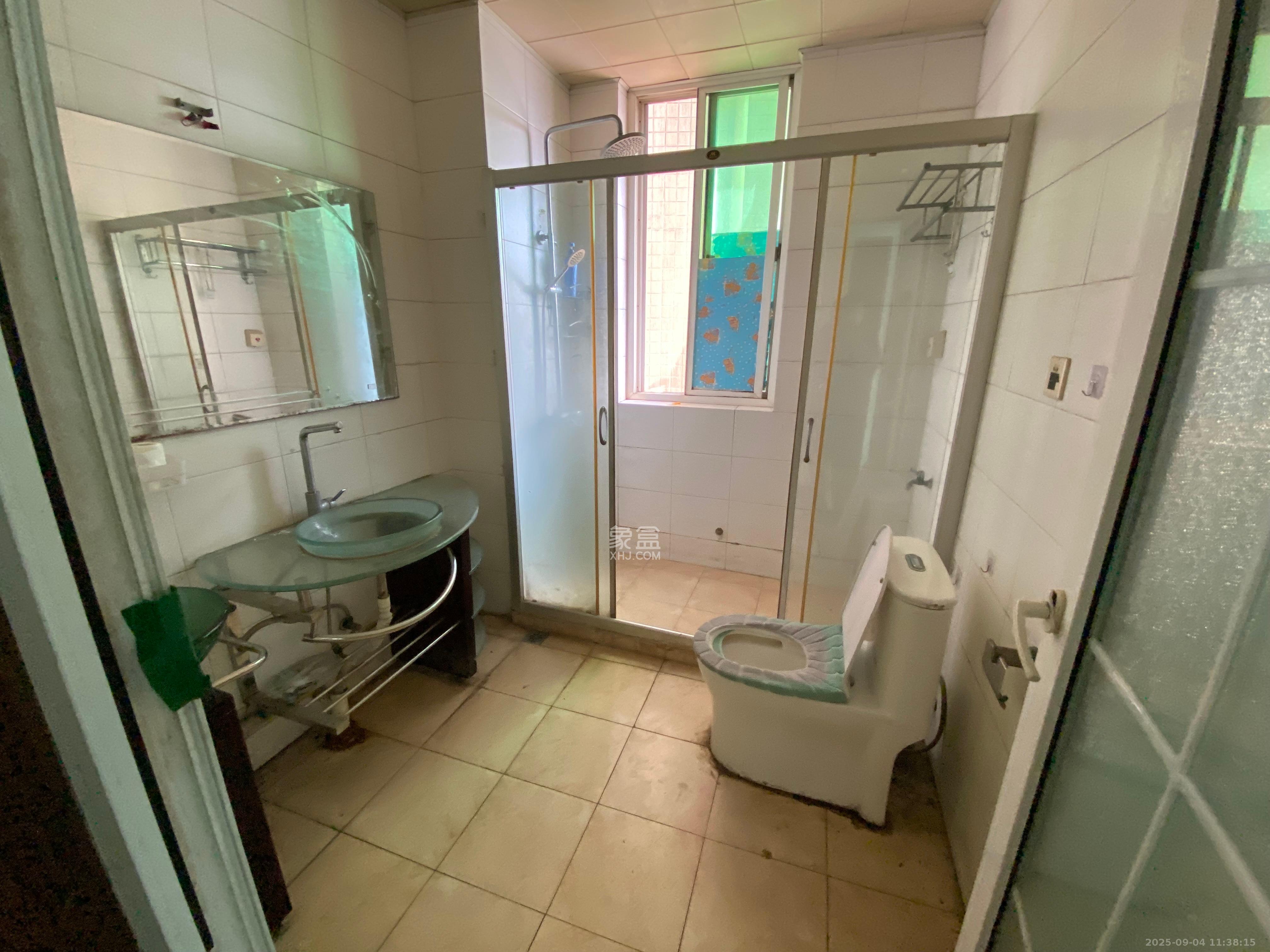 维一星城 3室2厅1卫 3500.0元/月 维一星城 3室2厅1卫 3500.0元/月室内图