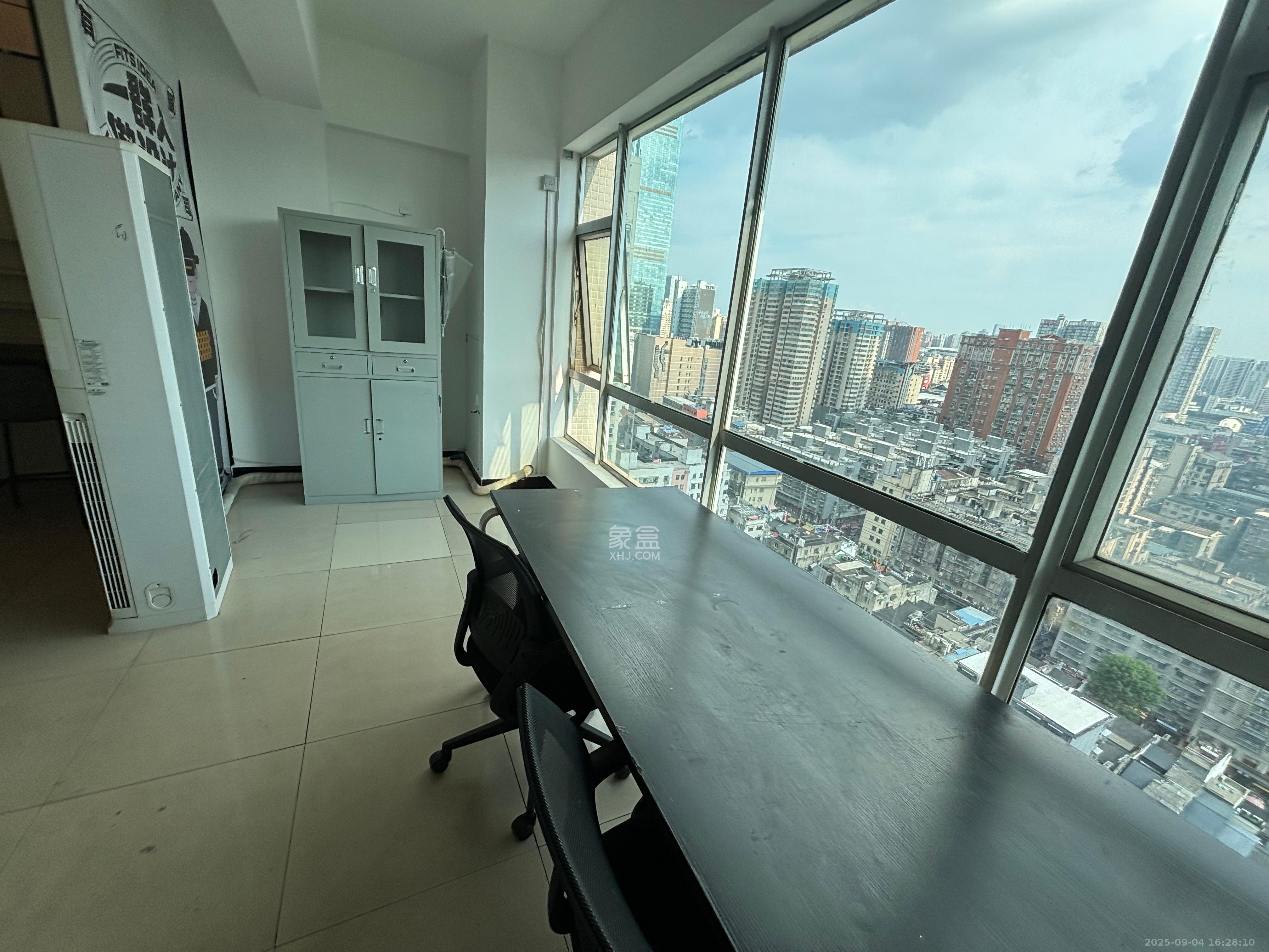 五一新干线 1室0厅0卫 2800.0元/月 五一新干线 1室0厅0卫 2800.0元/月室内图