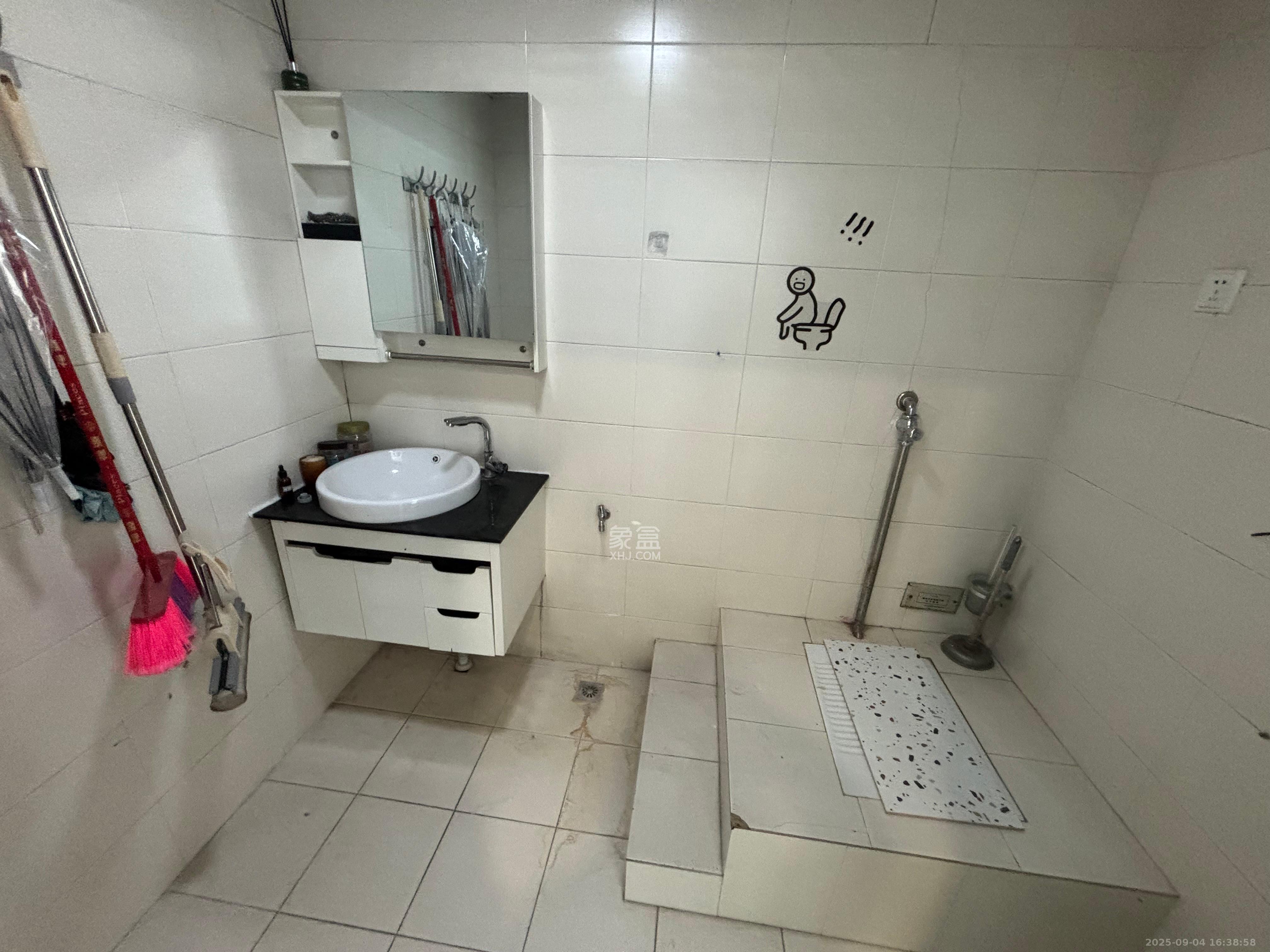 五一新干线 1室0厅0卫 2400.0元/月 五一新干线 1室0厅0卫 2400.0元/月室内图