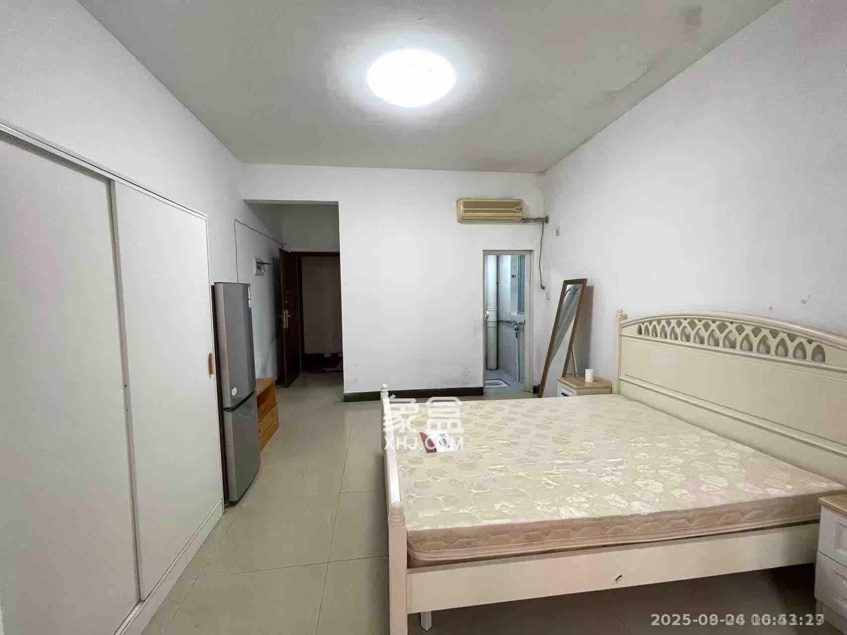 金地华园 1室1厅1卫 1300.0元/月 金地华园 1室1厅1卫 1300.0元/月室内图