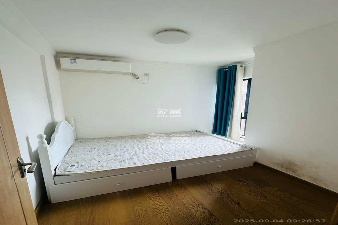 万润滨江天著  4室2厅2卫    2600.0元/月 万润滨江天著  4室2厅2卫    2600.0元/月室内图