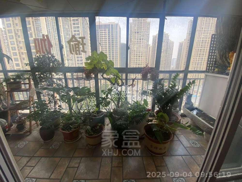 华晨御园 3室2厅2卫 2000.0元/月 华晨御园 3室2厅2卫 2000.0元/月室内图