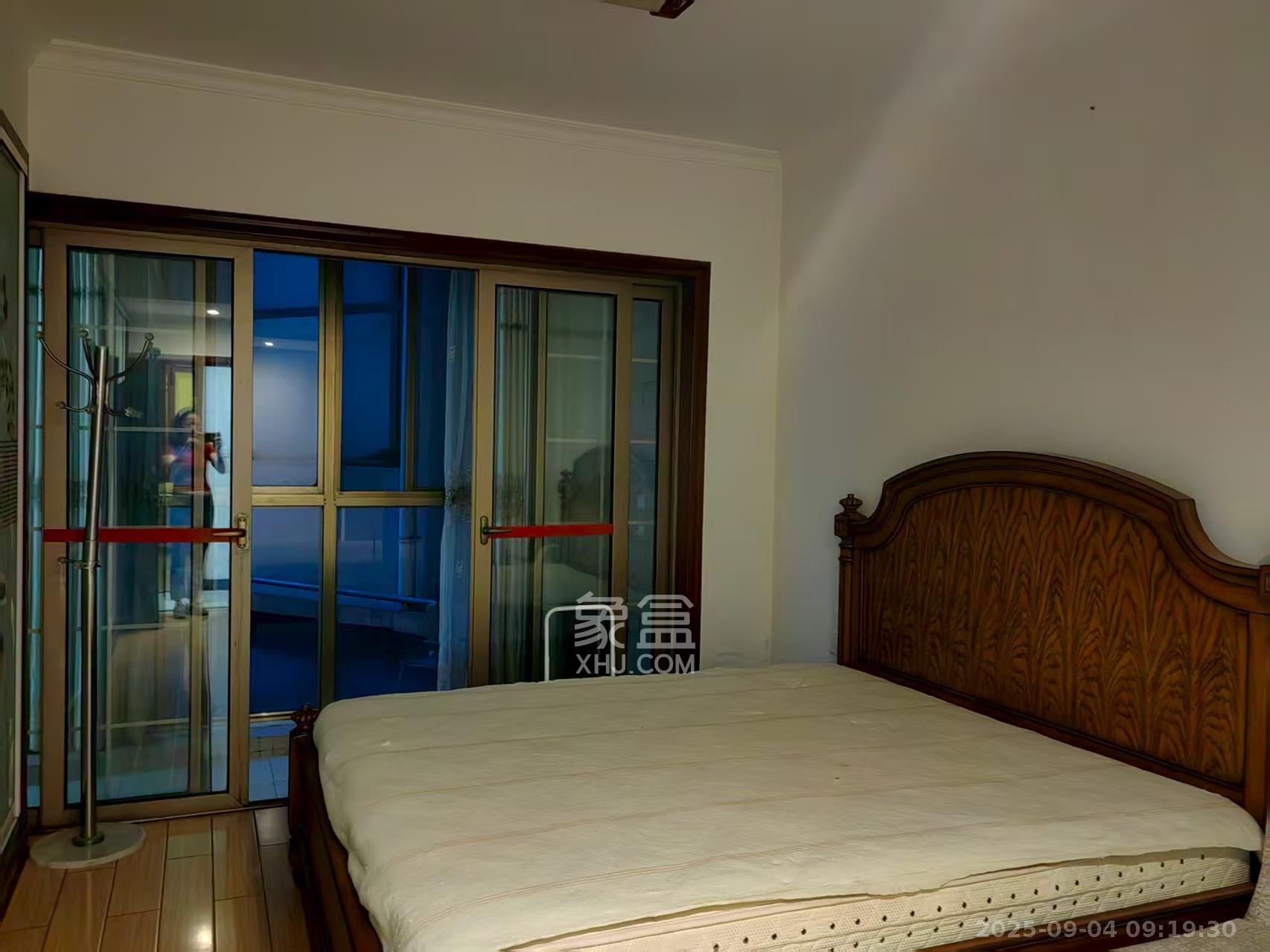 长沙玫瑰园 3室2厅2卫 2200.0元/月 长沙玫瑰园 3室2厅2卫 2200.0元/月室内图