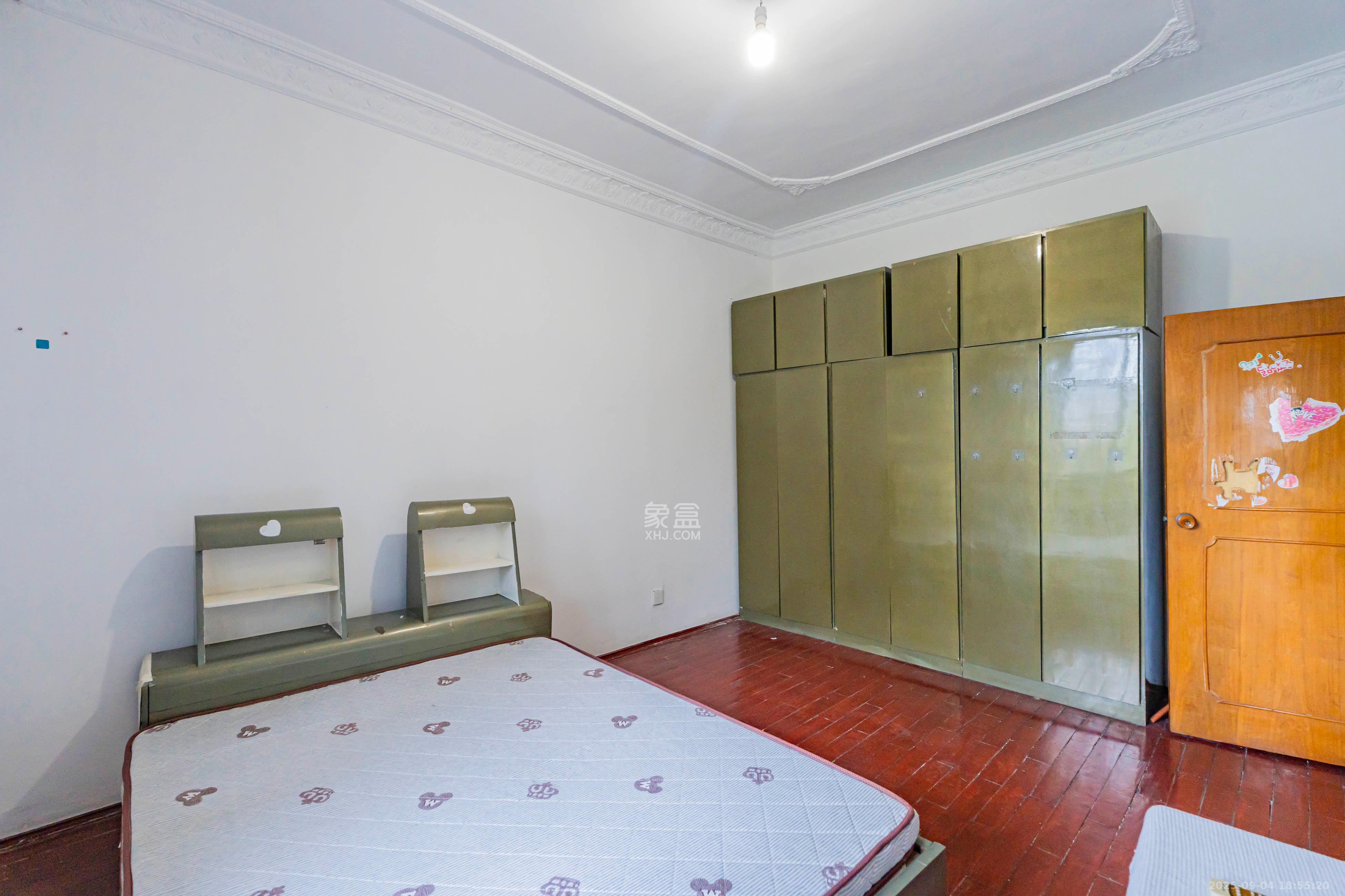 营盘街社区 2室1厅1卫 55.0万 营盘街社区 2室1厅1卫 55.0万卧室