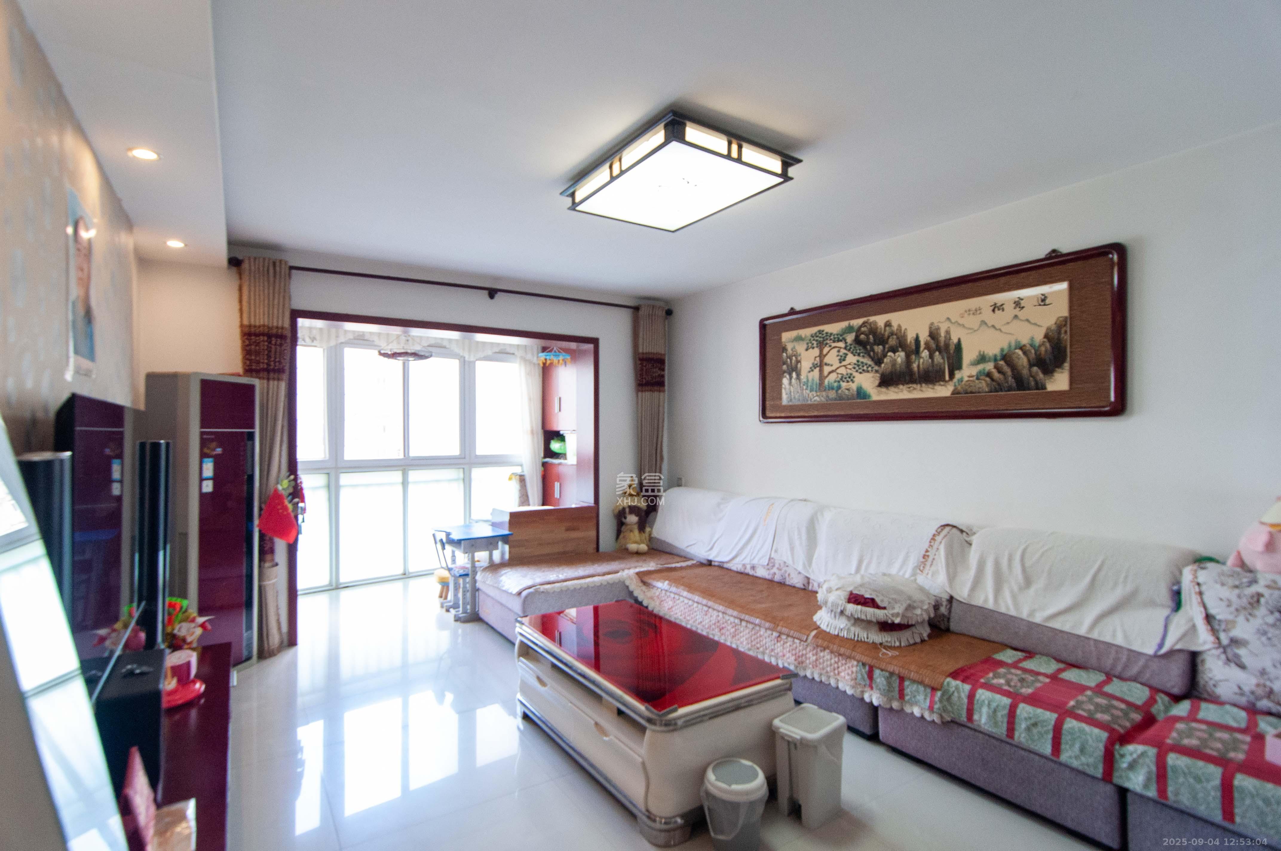 麓谷E家人  1室0厅0卫    68.0万客厅