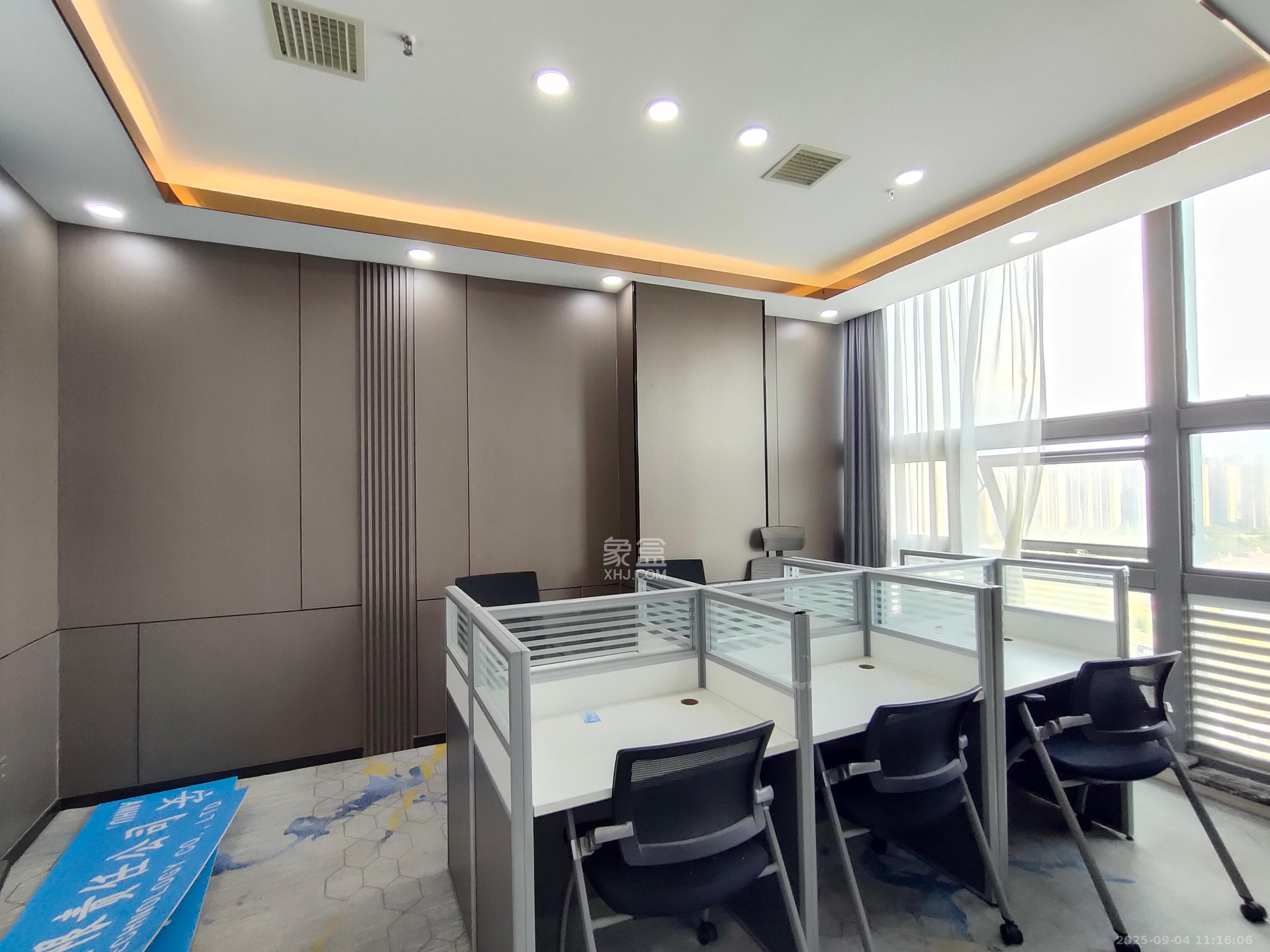 年华世嘉酒店(原:延年世嘉酒店)  4室1厅2卫    13000.0元/月 年华世嘉酒店(原:延年世嘉酒店)  4室1厅2卫    13000.0元/月室内图