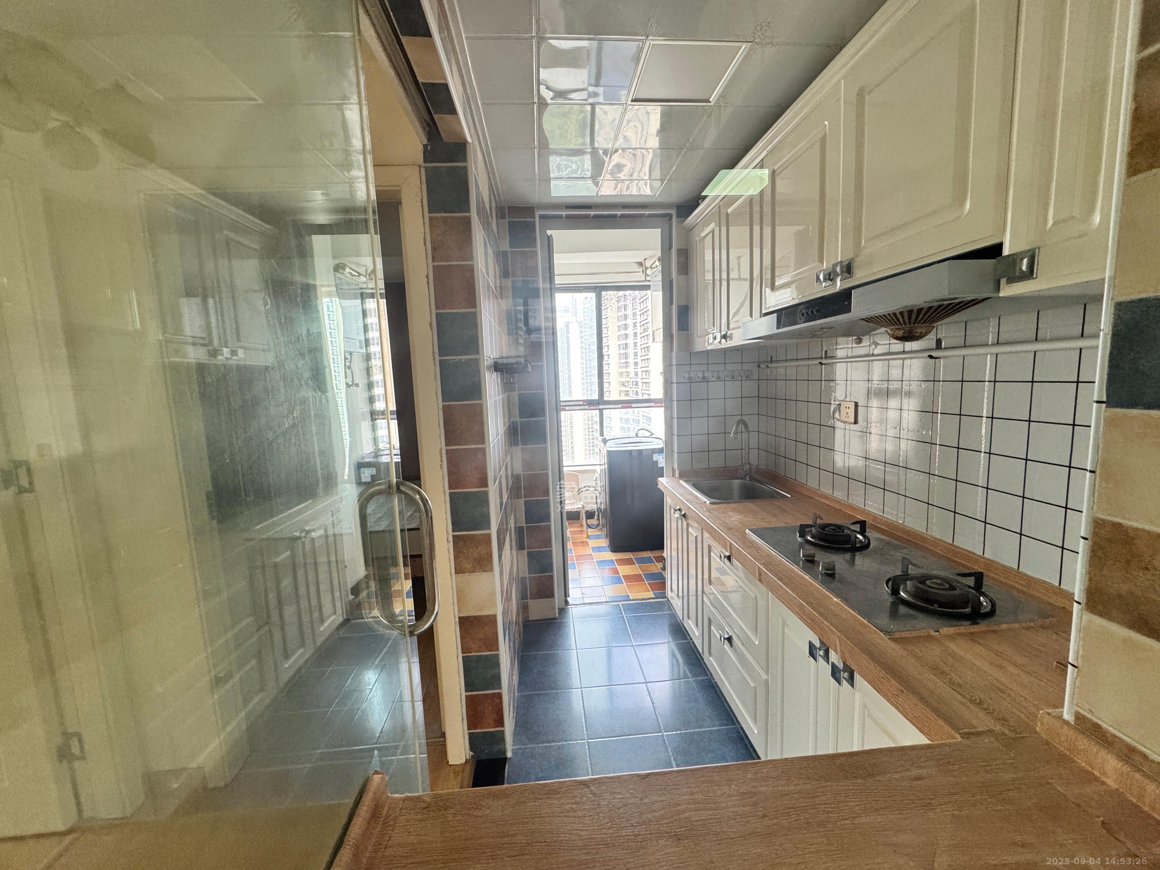 北辰三角洲E3区 2室1厅1卫 2700.0元/月 北辰三角洲E3区 2室1厅1卫 2700.0元/月室内图