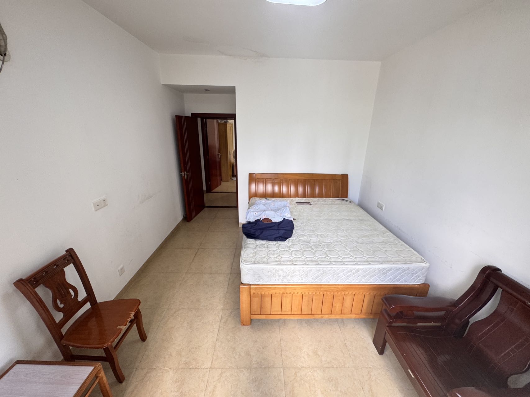 金碧文华 3室2厅1卫 3500.0元/月 金碧文华 3室2厅1卫 3500.0元/月室内图