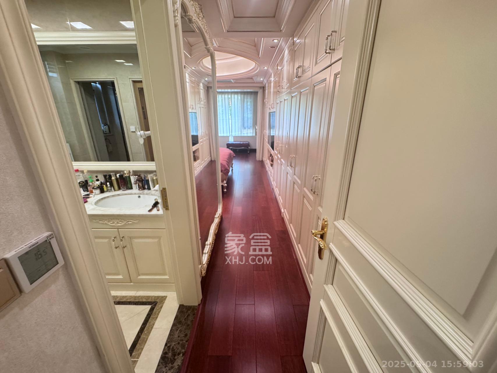 江河中央洋房 5室2厅3卫 28000.0元/月 江河中央洋房 5室2厅3卫 28000.0元/月室内图