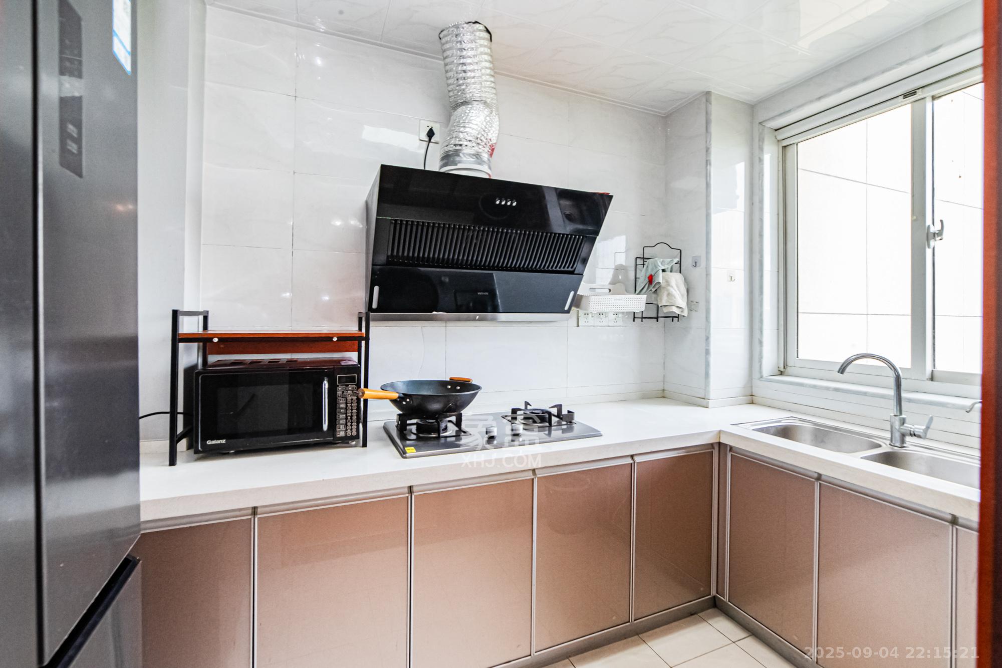 北辰三角洲C3区 3室2厅2卫 193.0万 北辰三角洲C3区 3室2厅2卫 193.0万厨房