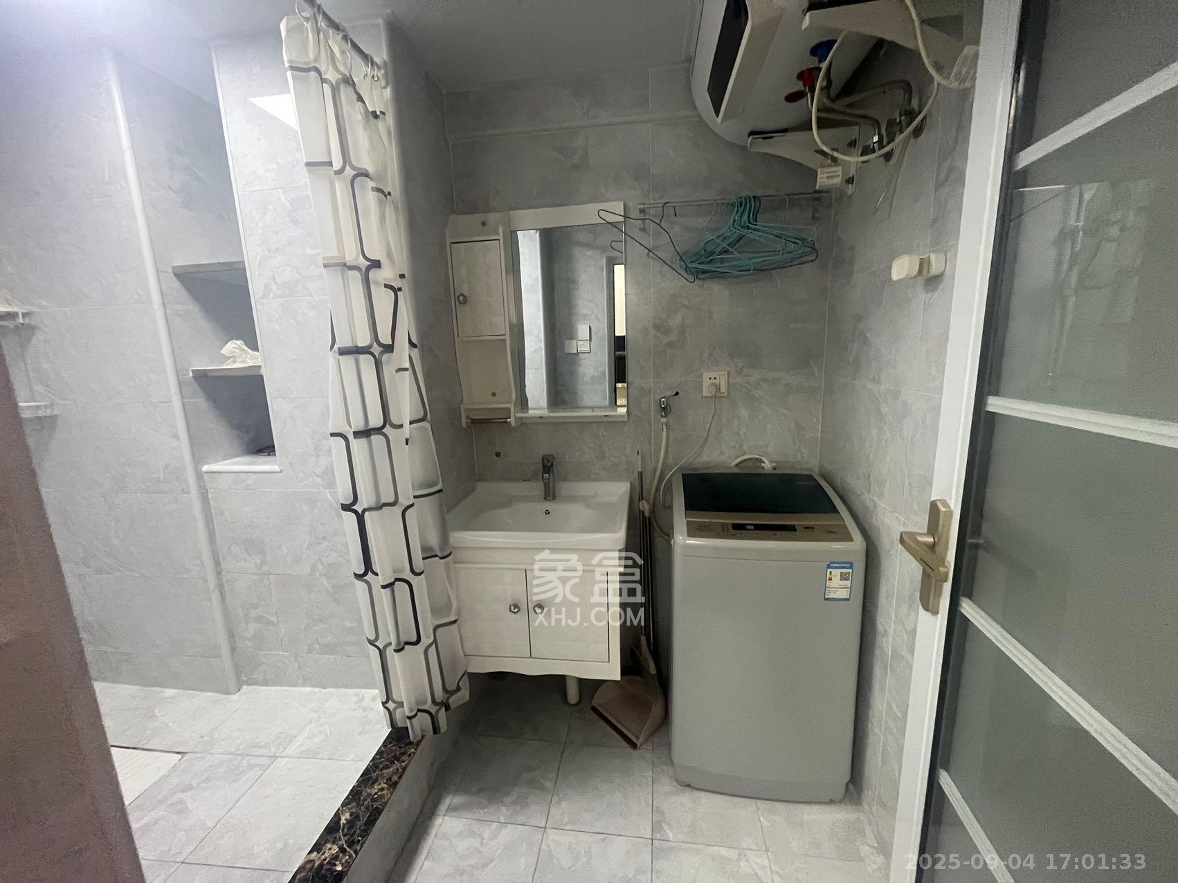 旭辉国际广场(永升商业广场) 1室1厅1卫 1750.0元/月 旭辉国际广场(永升商业广场) 1室1厅1卫 1750.0元/月室内图