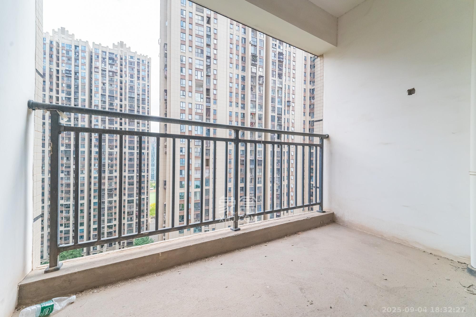 国泰九龙湾 3室2厅1卫 62.0万 国泰九龙湾 3室2厅1卫 62.0万其他