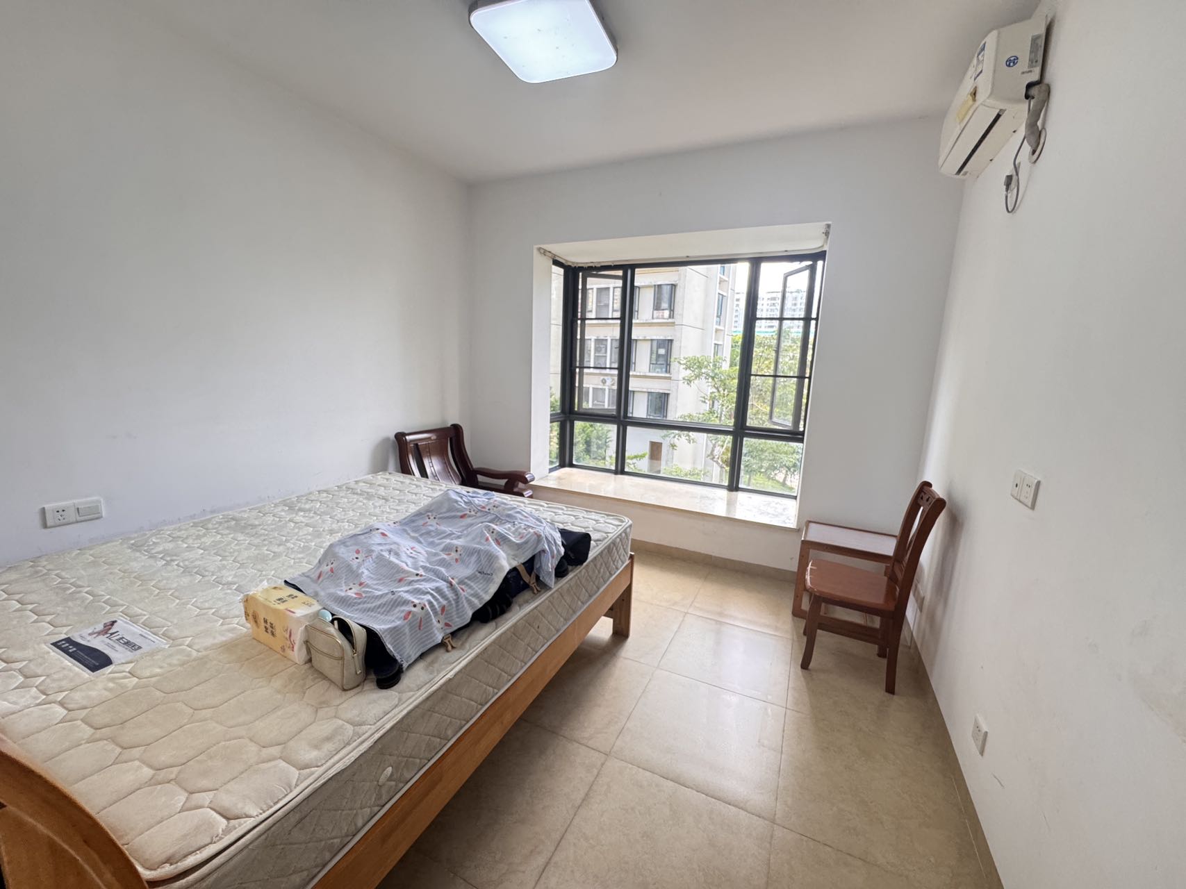 金碧文华 3室2厅1卫 3500.0元/月 金碧文华 3室2厅1卫 3500.0元/月室内图