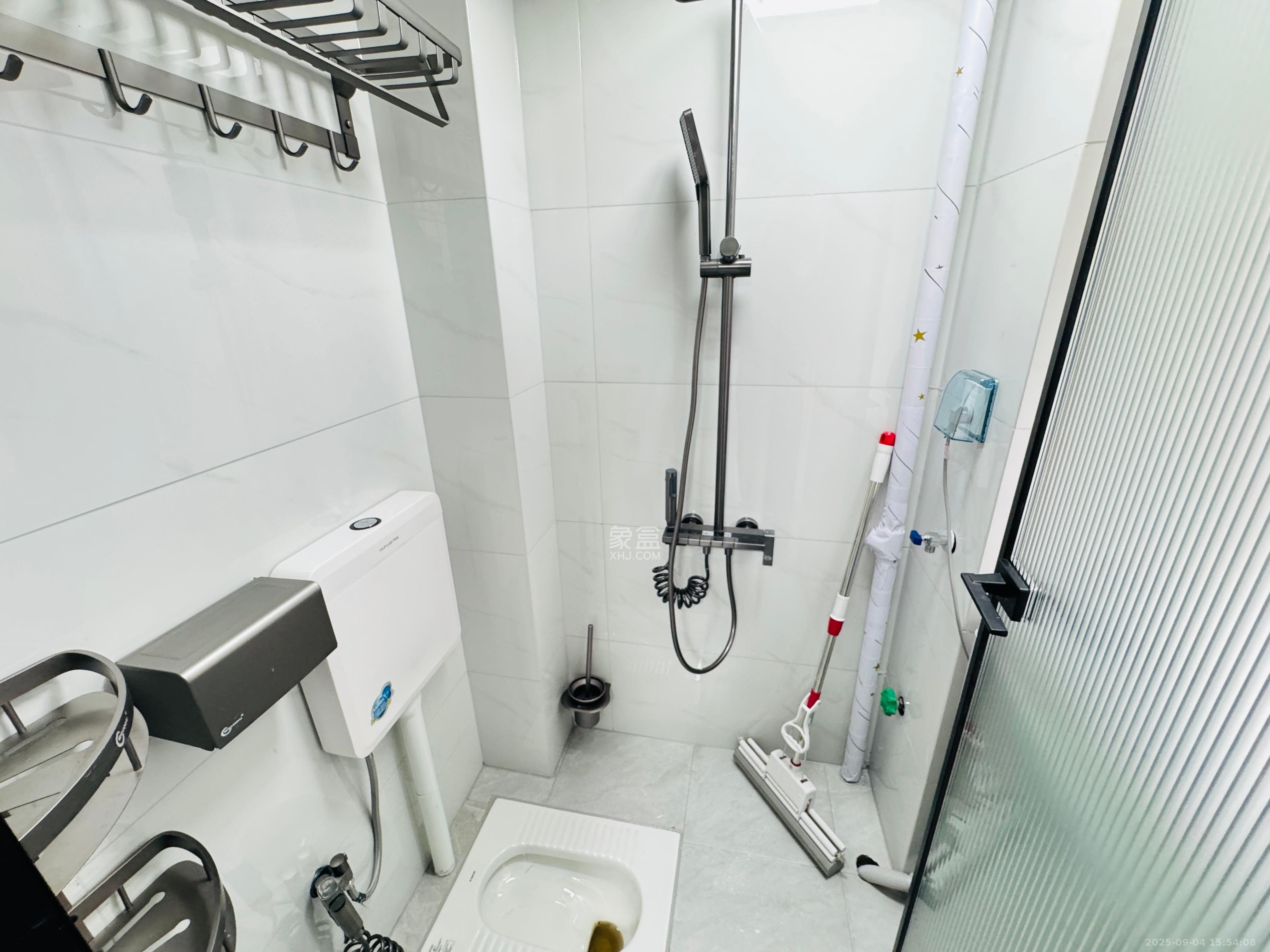 西湖新村  2室1厅1卫    3280.0元/月室内图