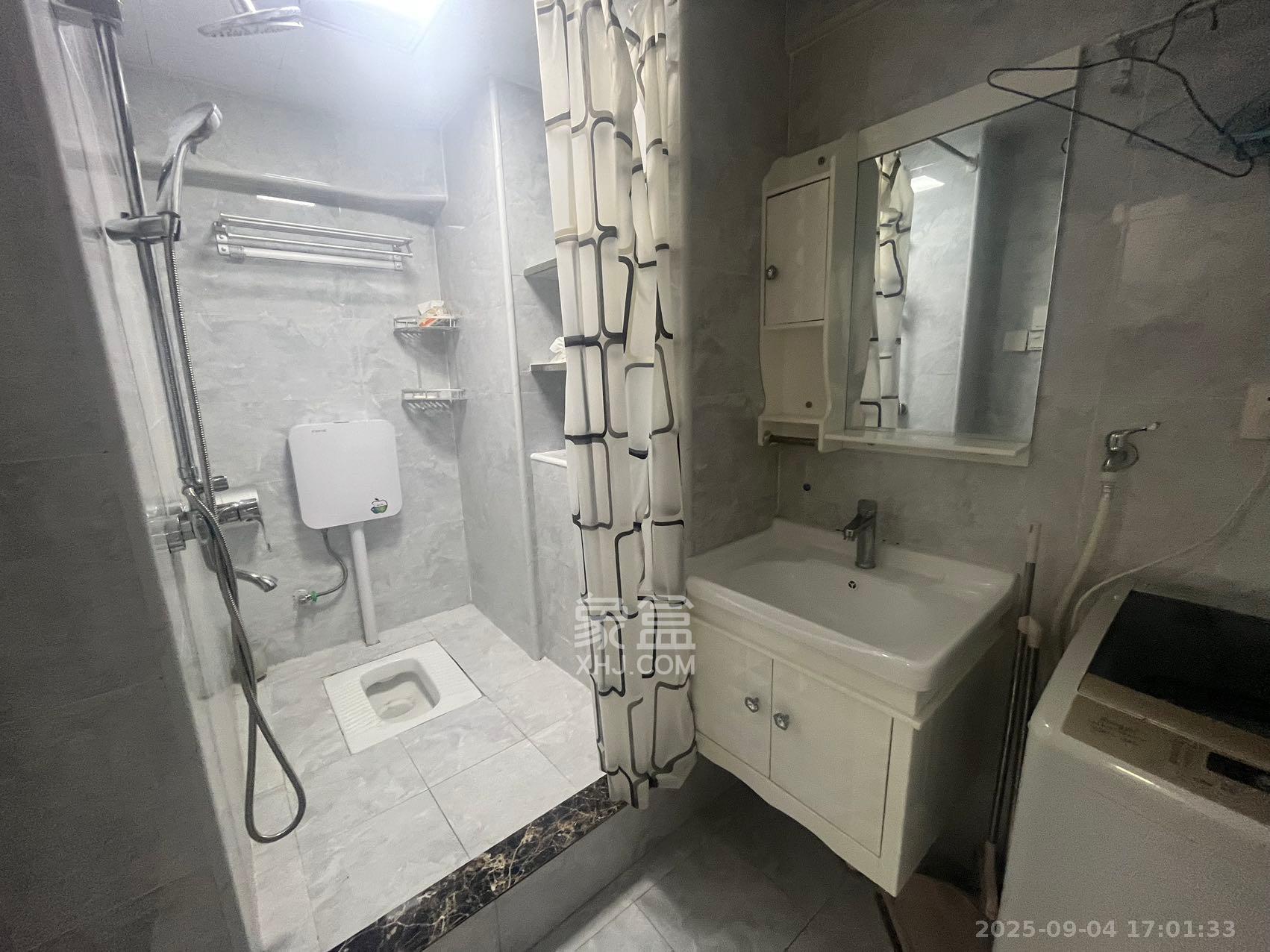 旭辉国际广场(永升商业广场) 1室1厅1卫 1750.0元/月 旭辉国际广场(永升商业广场) 1室1厅1卫 1750.0元/月室内图