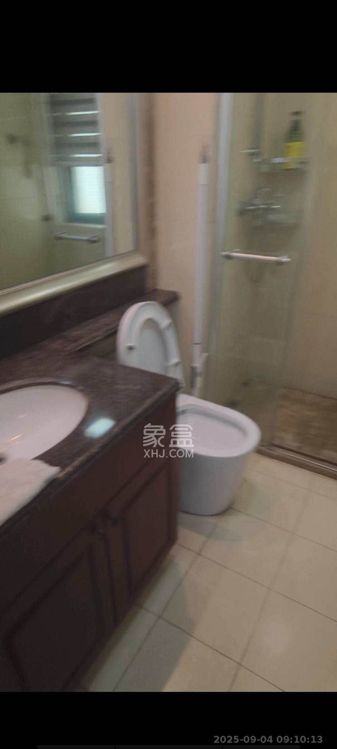 恒大翡翠华庭  2室1厅1卫   2100.00元/月室内图