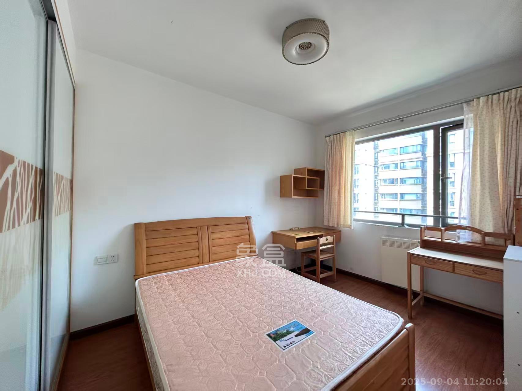 怡海星城 3室2厅2卫 1800.0元/月 怡海星城 3室2厅2卫 1800.0元/月室内图