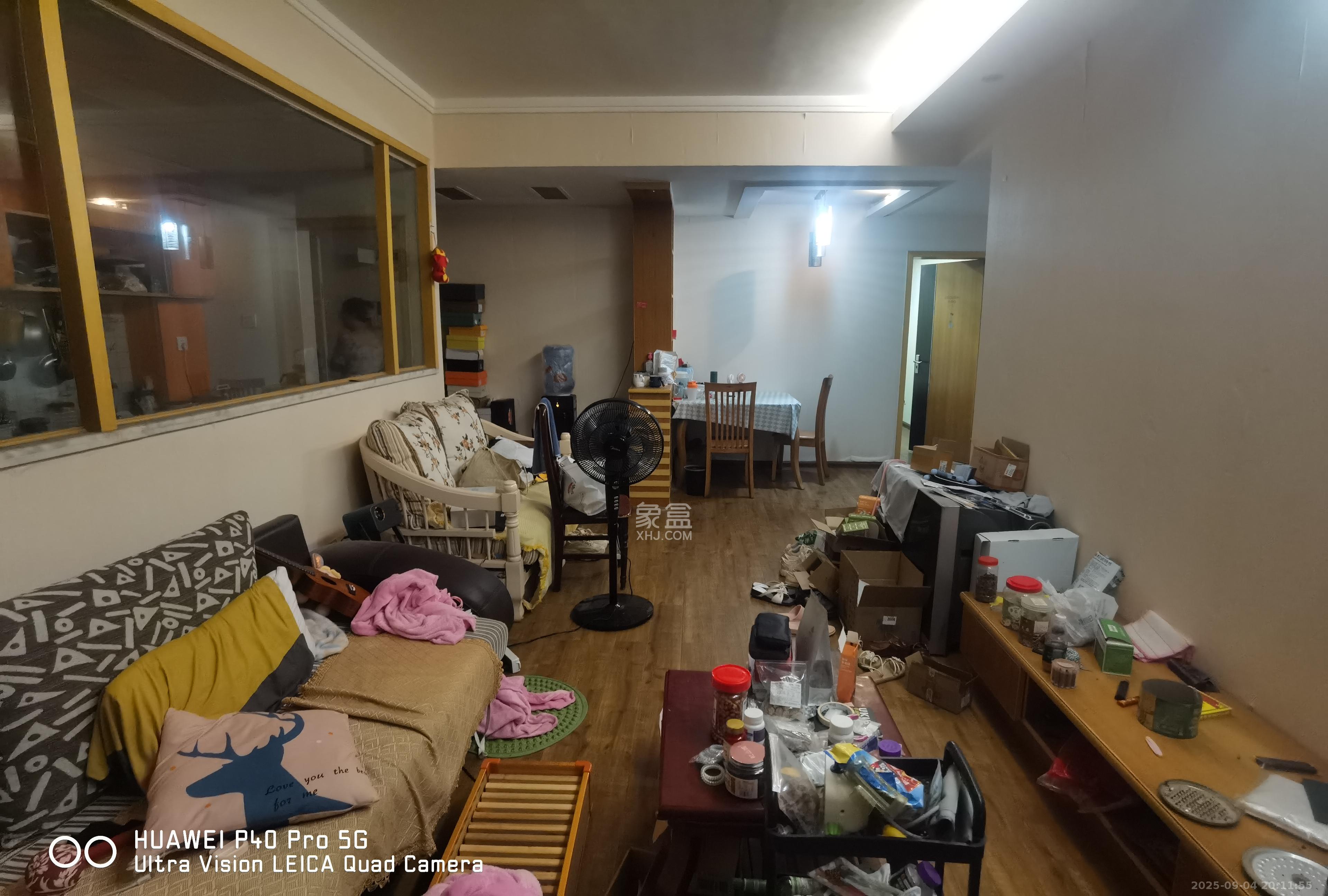 欧园  2室2厅1卫    2300.0元/月室内图
