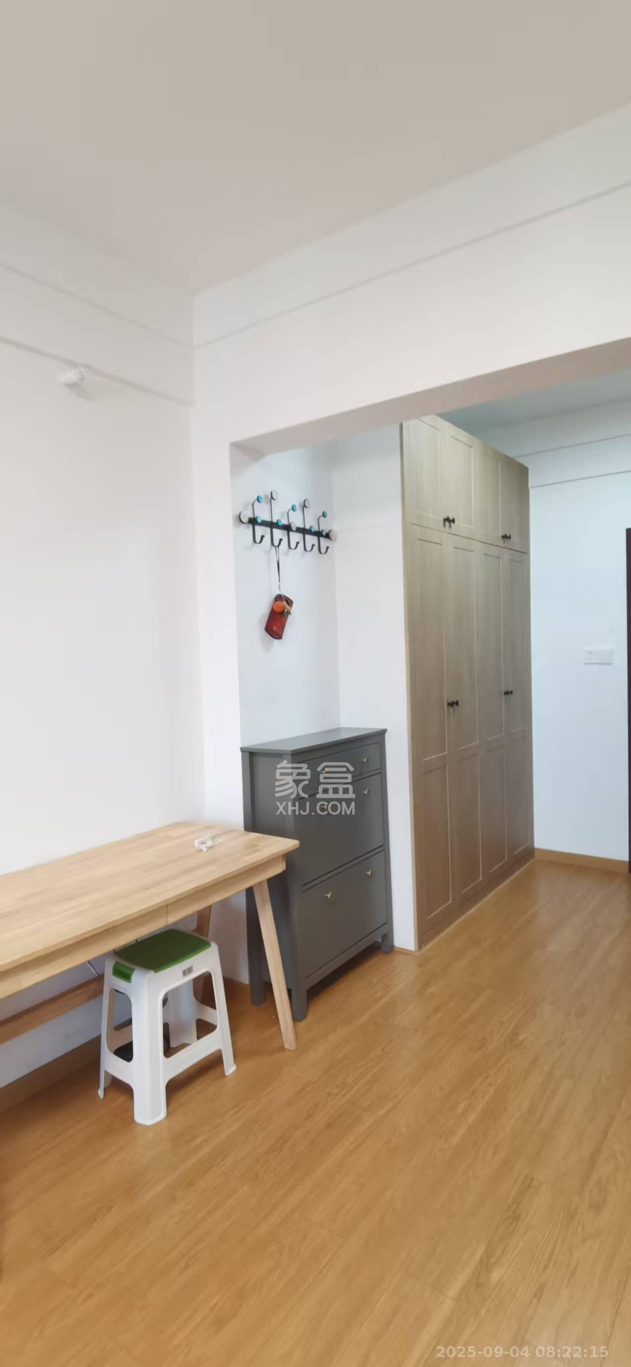 东友星座  1室0厅0卫    1700.0元/月 东友星座  1室0厅0卫    1700.0元/月室内图1