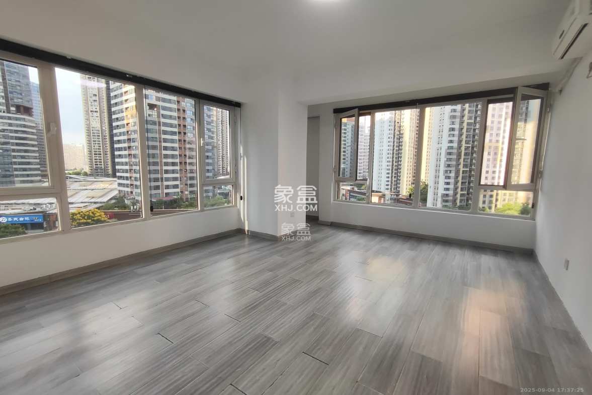 北辰三角洲E3区  1室1厅1卫    2600.0元/月 北辰三角洲E3区  1室1厅1卫    2600.0元/月室内图