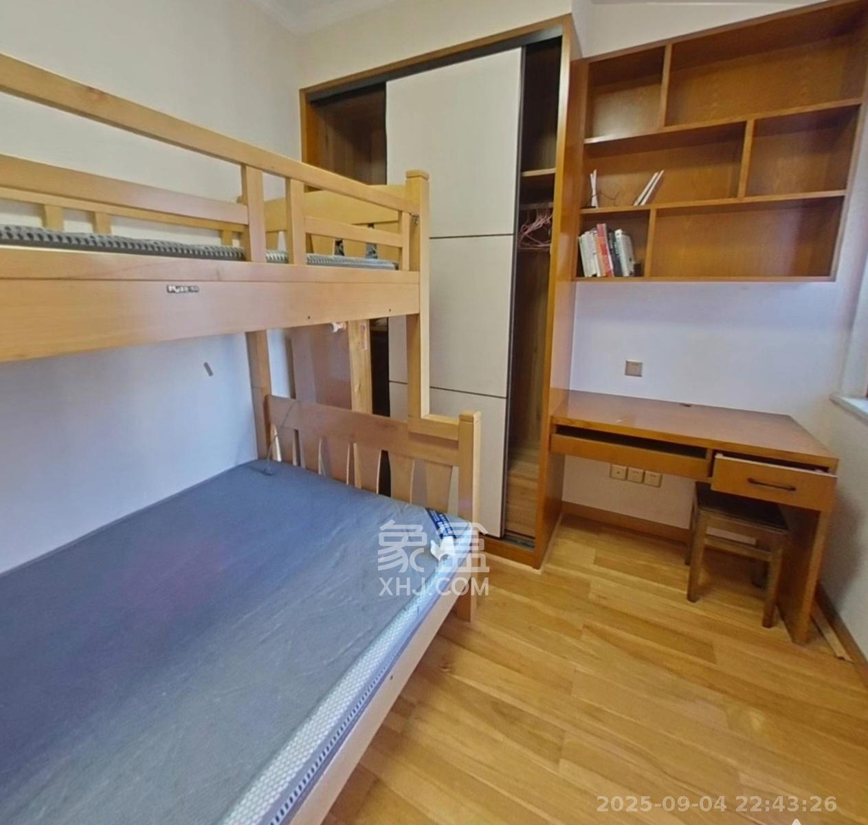 和顺洋湖壹号  3室2厅2卫    2600.0元/月室内图