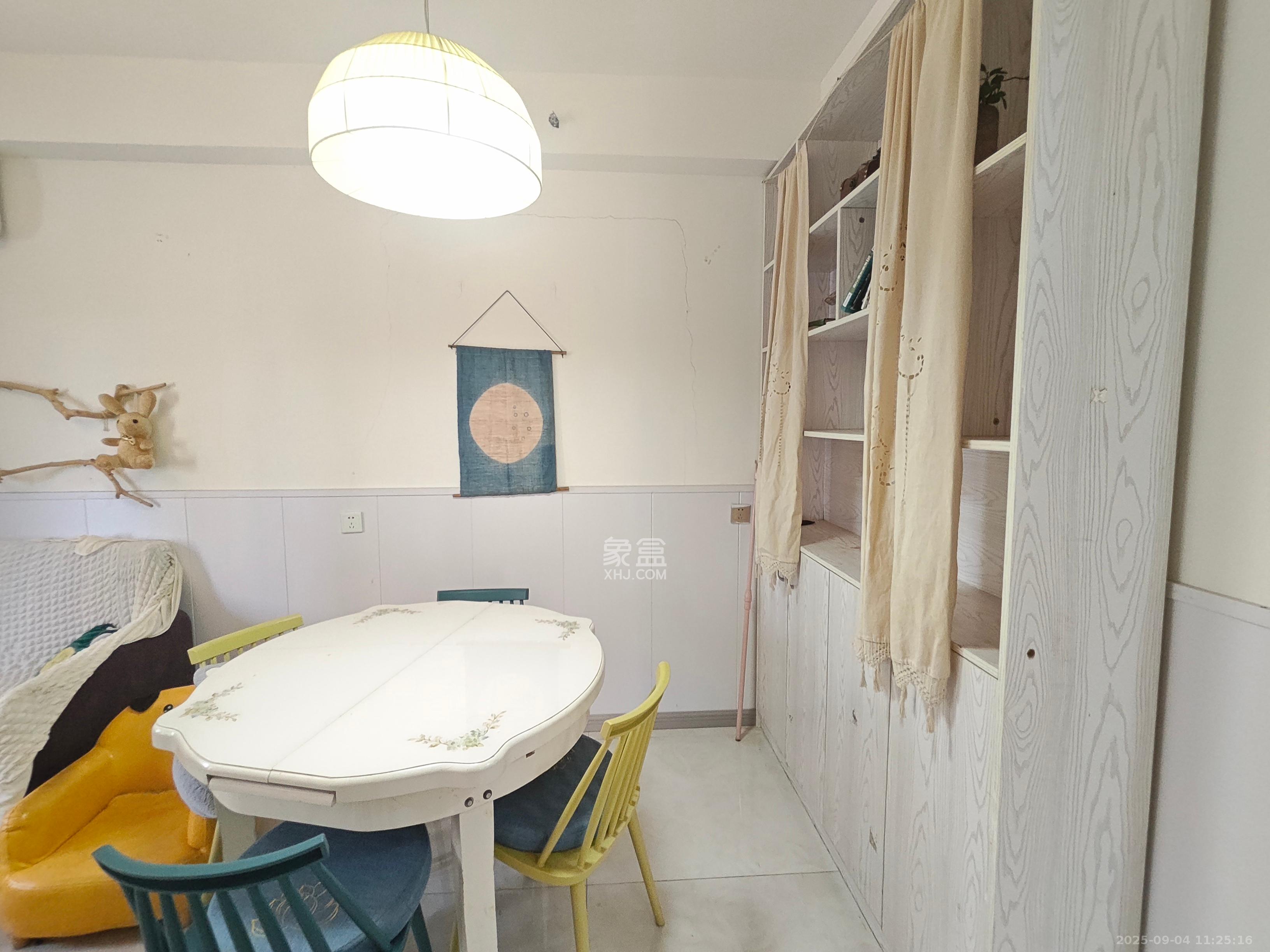 钰龙天下二期(钰龙佳园)  2室2厅1卫    1900.0元/月 钰龙天下二期(钰龙佳园)  2室2厅1卫    1900.0元/月室内图