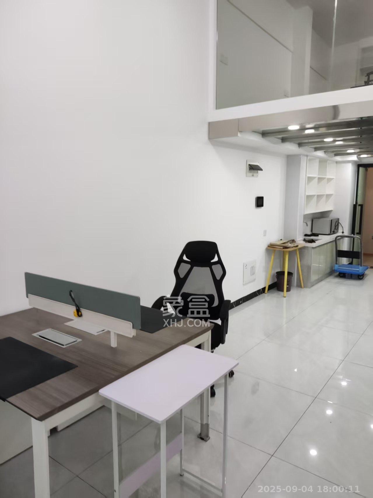 华润置地广场二期  2室1厅1卫    1500.0元/月室内图