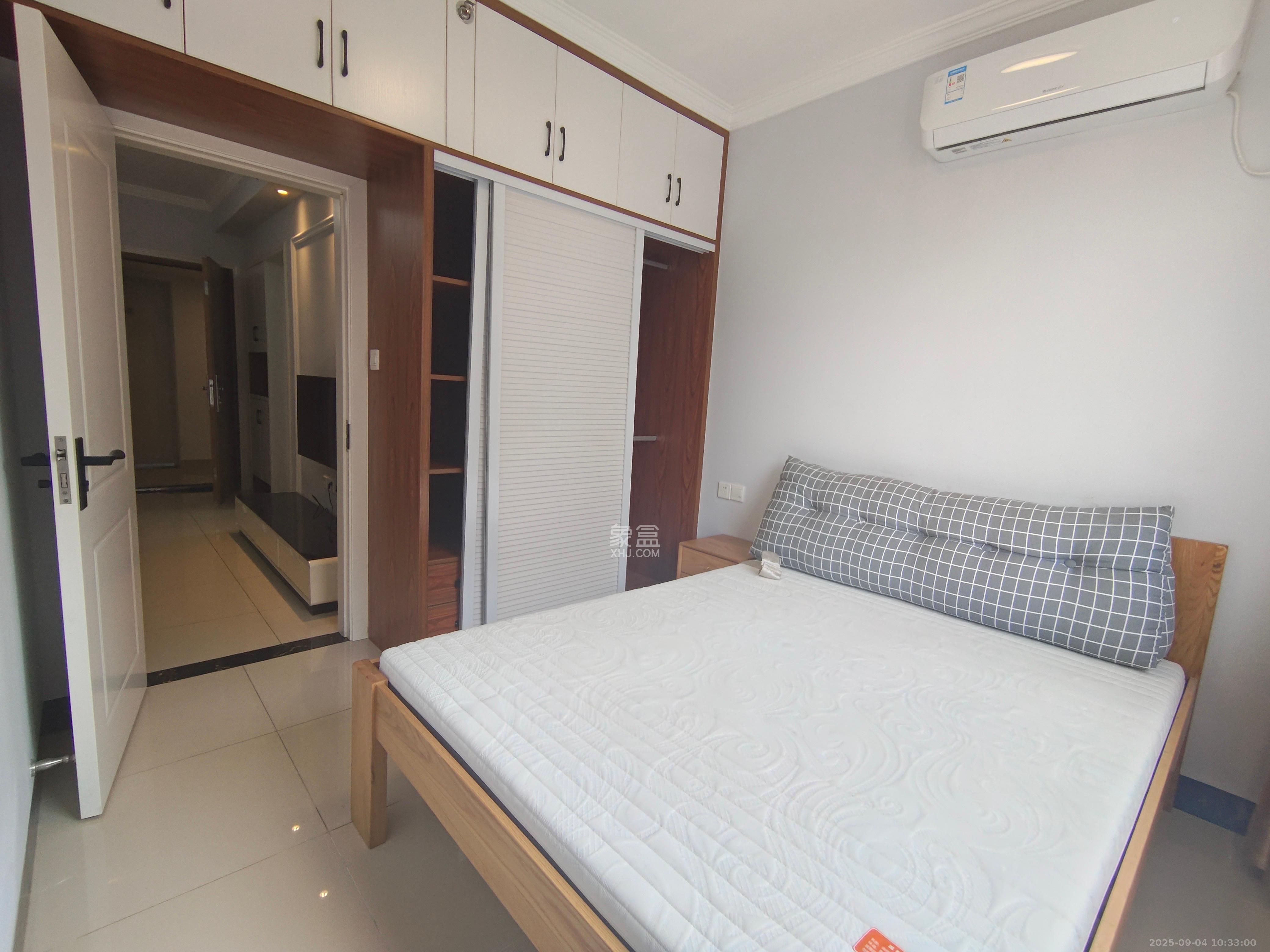 融创融公馆(融创臻苑) 1室1厅1卫 1500.0元/月 融创融公馆(融创臻苑) 1室1厅1卫 1500.0元/月室内图