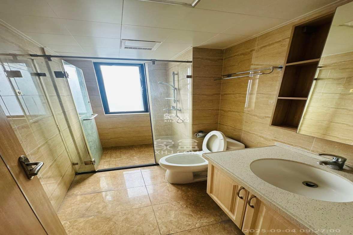 万润滨江天著  4室2厅2卫    2600.0元/月 万润滨江天著  4室2厅2卫    2600.0元/月室内图