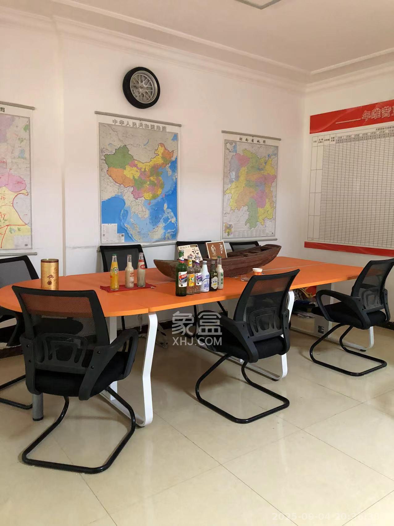 蓝湾国际广场 1室1厅1卫 2600.0元/月 蓝湾国际广场 1室1厅1卫 2600.0元/月室内图