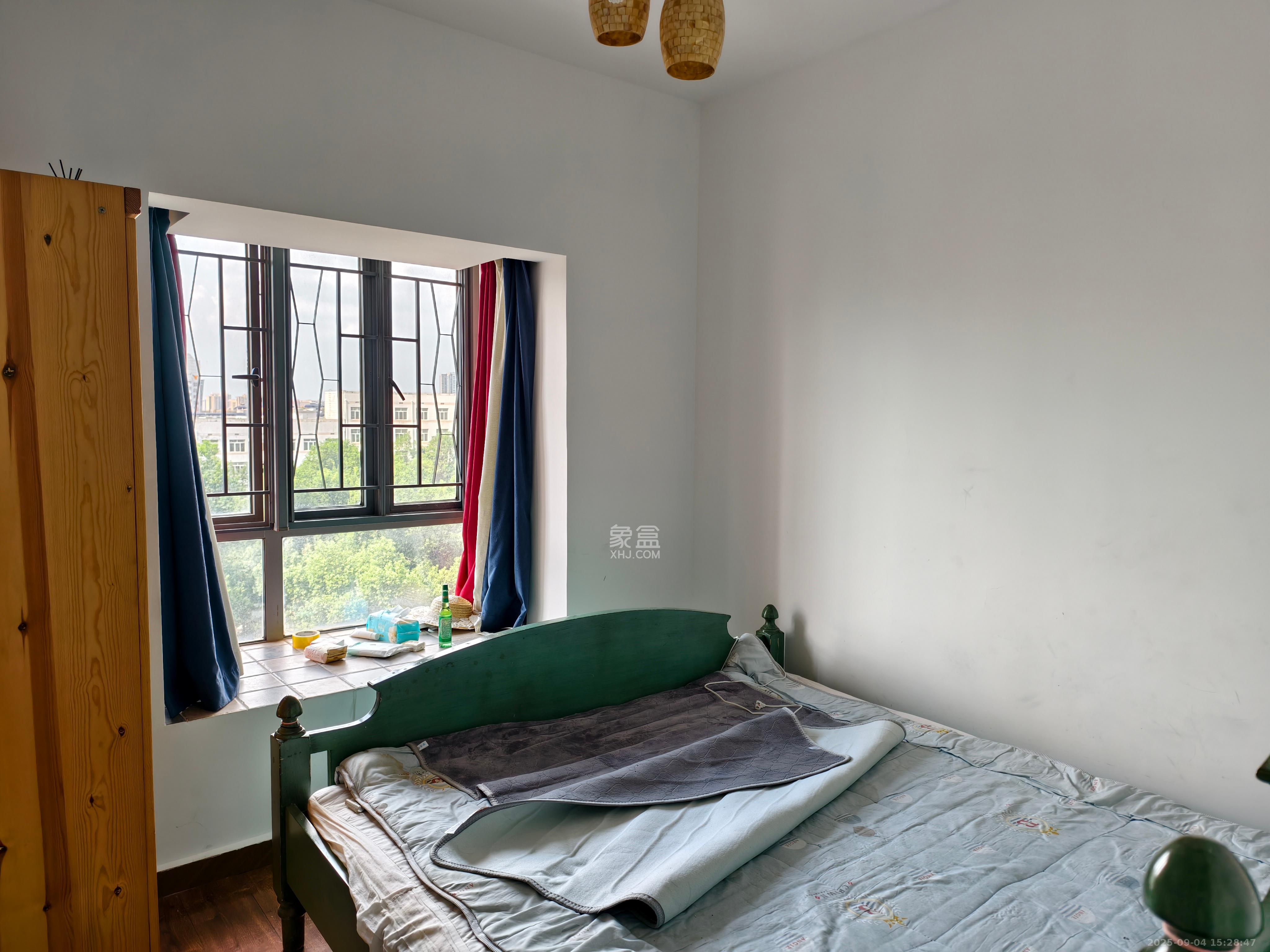 上海城小区  4室2厅2卫    2500.0元/月 上海城小区  4室2厅2卫    2500.0元/月室内图