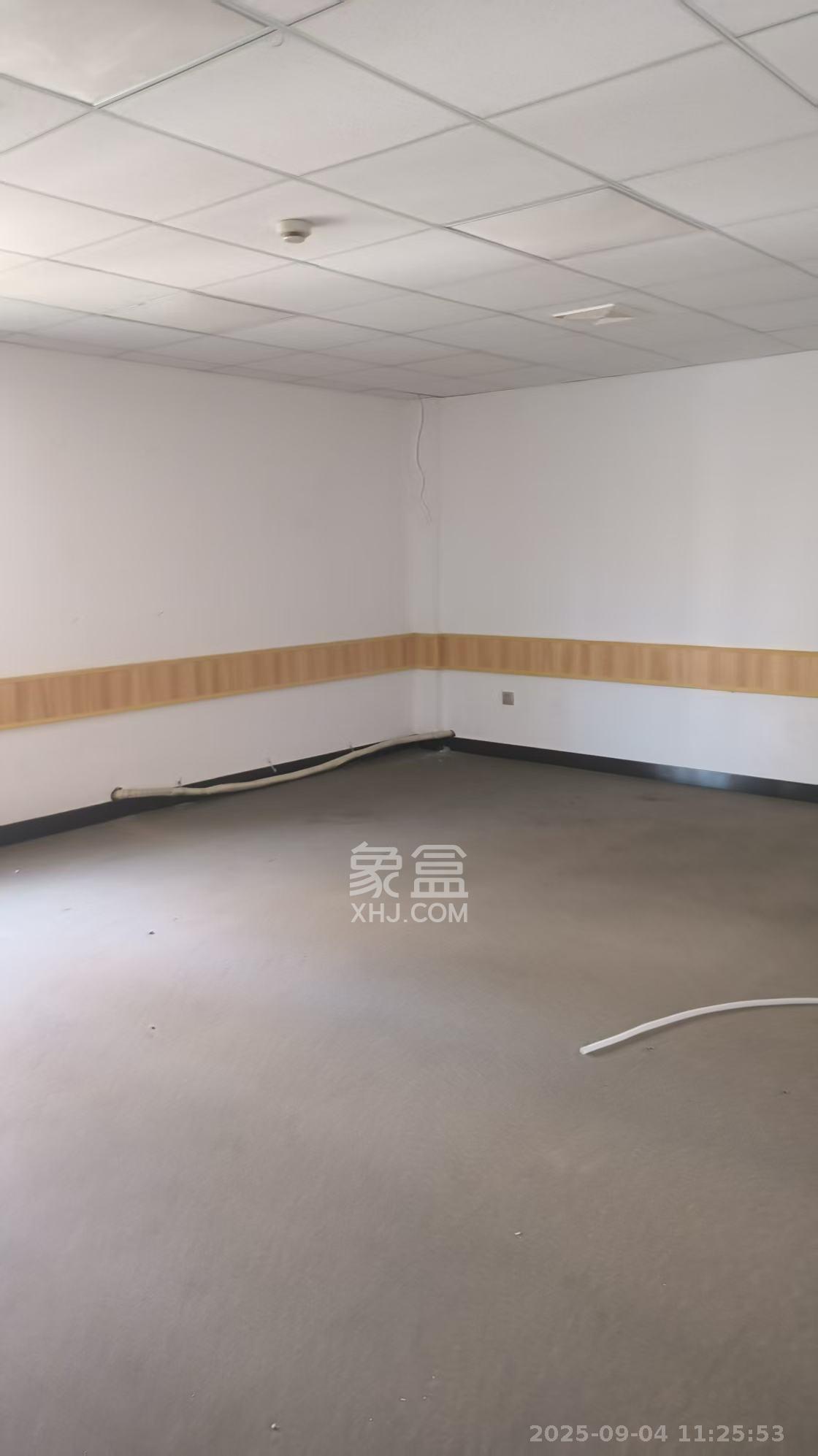 华盛花园   946.37㎡      27000.0元/月室内图