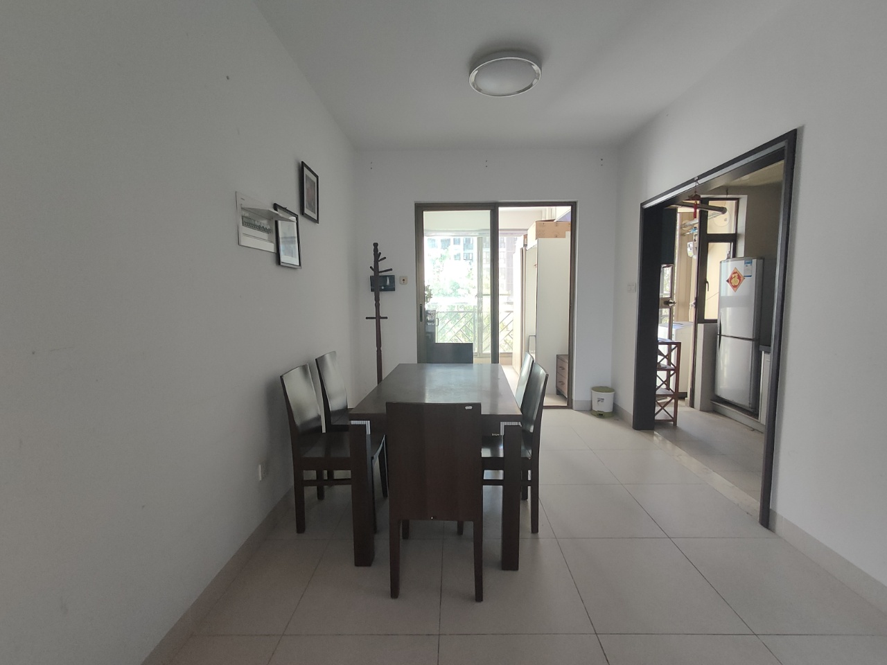 紫园A区  2室2厅1卫    3000.0元/月 紫园A区  2室2厅1卫    3000.0元/月室内图