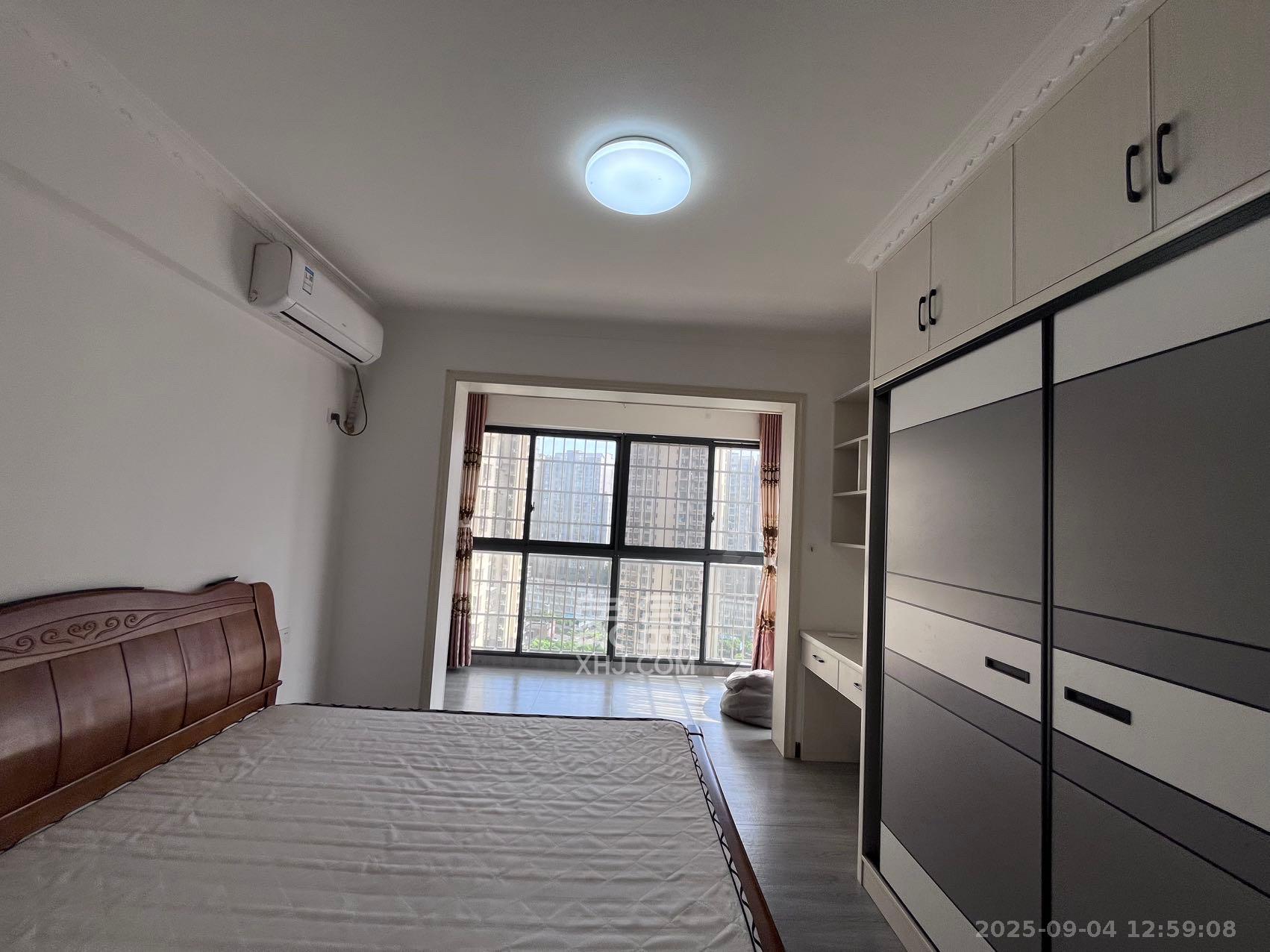 星城新宇桃花苑  3室2厅1卫    2000.0元/月室内图